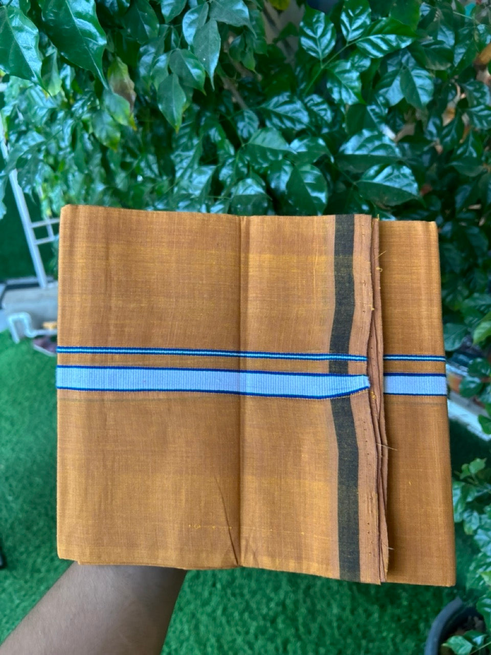 Handloom Single Hallmarked - 10% Discount !! KaithariKada 100% Pure Cotton - Mundu/Dhoti 0.5 inch White & Blue Kara with Kavi colour Body - (2 meter / 4 muzham) - 30 KK8032 ELA