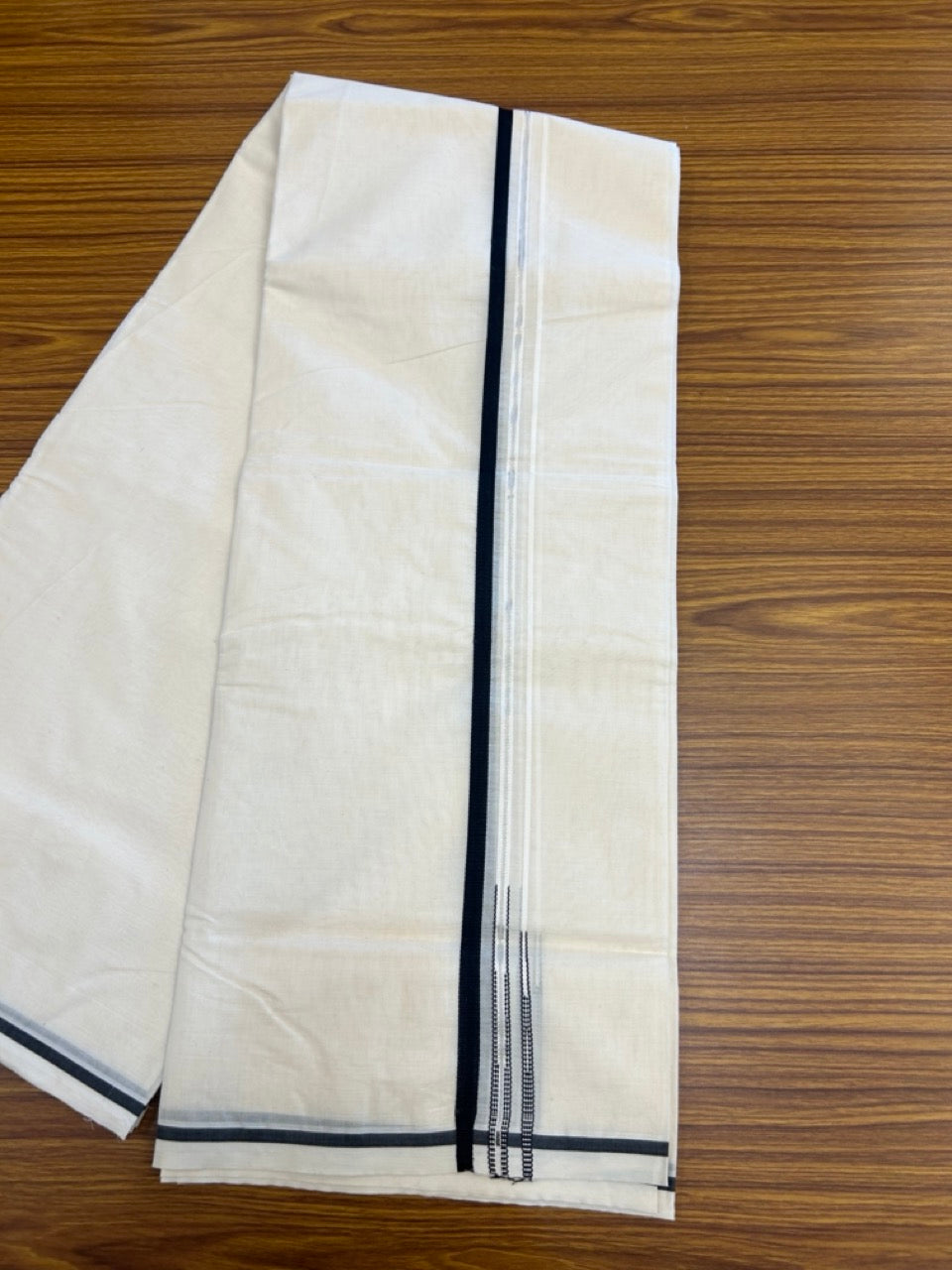 20% Discount! KaithariKada Balaramapuram 100% Cotton Off White Double (Unbleached) Mundu/Dhoti-100x100 - 1 cm Puliyilakkara Silver Kasav & Black Double Chutty Kara - 1 KK5308 ASH