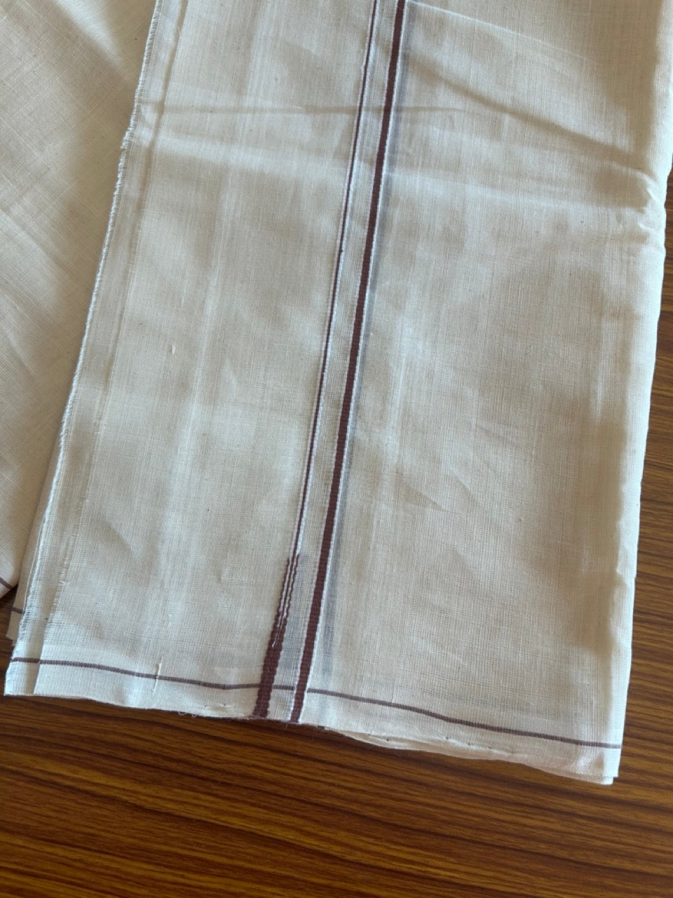 KaithariKada HANDLOOM UNAKKUPAAV Balaramapuram - 100% PURE Cotton Off White (Unbleached) Neriyath - 0.5 cm Brown Kara - 2KK5100ELA