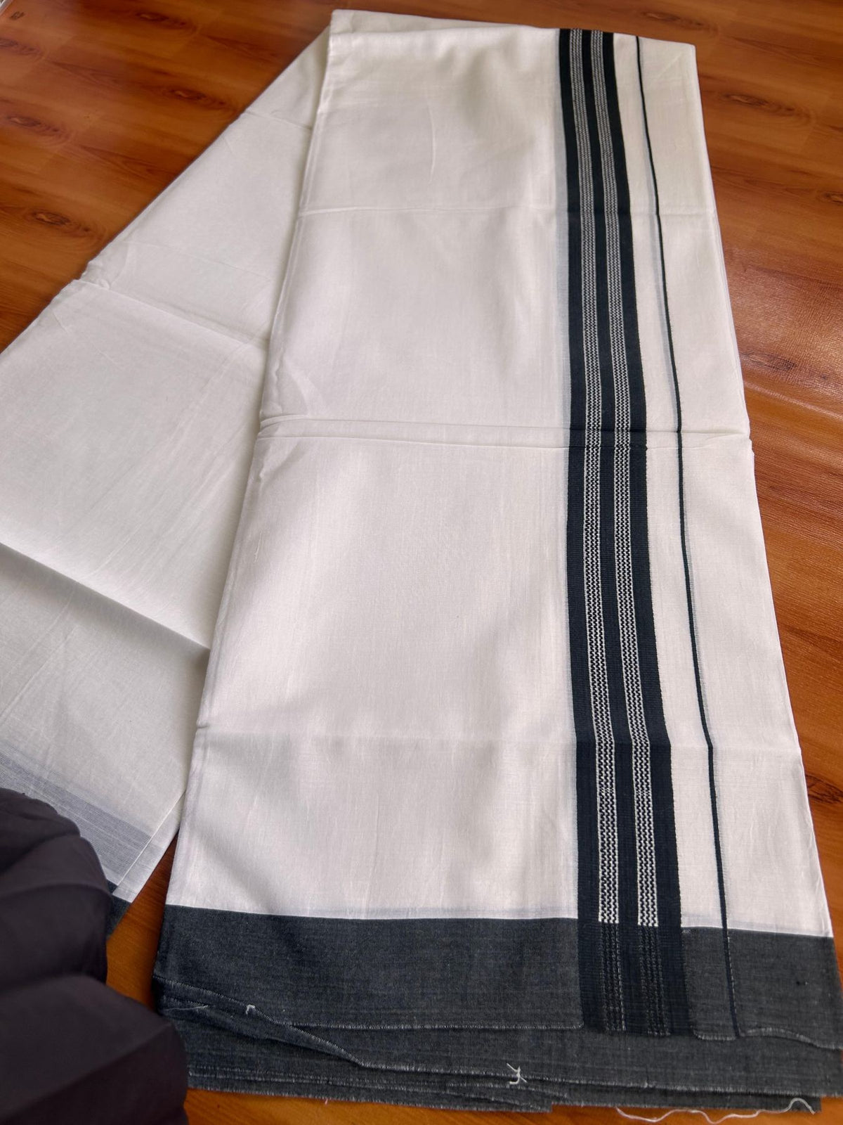 Pure White Double Mundu/Dhoti - 20% Discount ! Kaitharikada Pure Cotton - 100x80 - 1.5 inch Black striped Kara 3.80 mtr (8 muzham) - 31 KK5523 MC