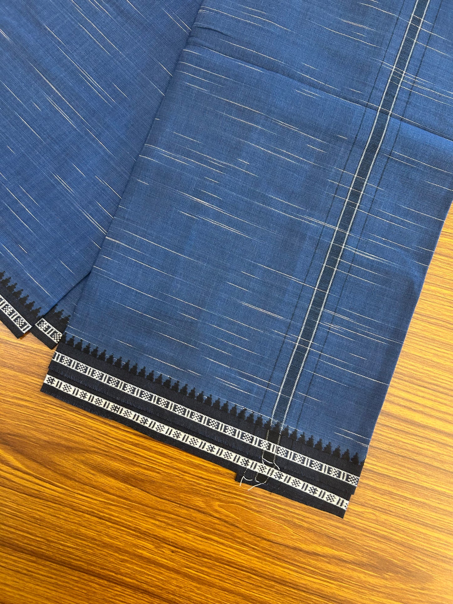 Premium Kathar Type Mund Pure cotton - Kaitharikada - Single Kaily / Lungi - 1 inch Black & White Stripes Kara kuppadam Border with Dark Blue colour body (2 meter / 4 muzham) - 31 KK8050 MUT