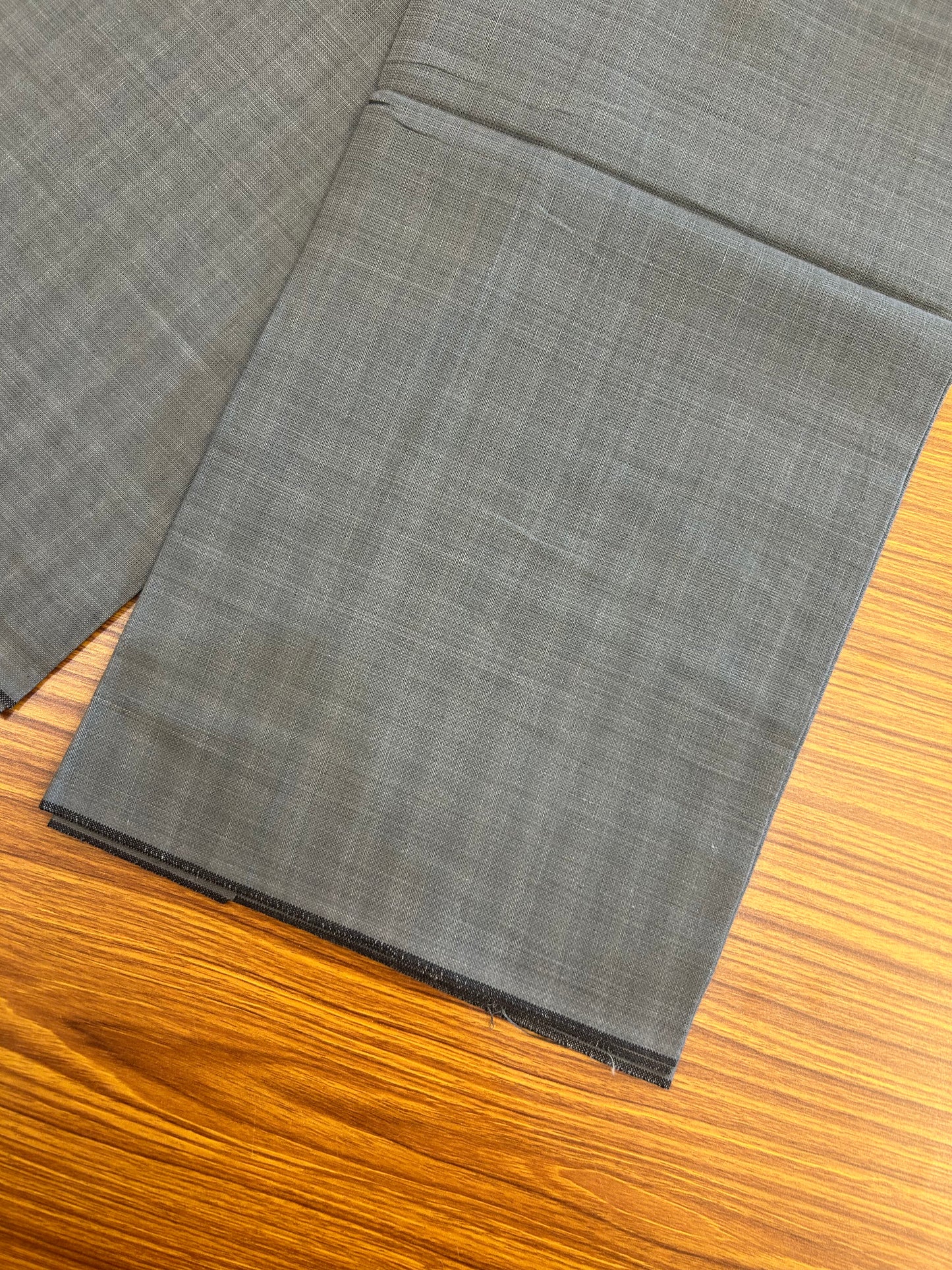 Premium Kathar Type Mund Pure cotton - Kaitharikada - Single Kaily / Lungi - 0.1 inch Black thin kara Border with Ash Grey colour body (2 meter / 4 muzham) - 57 KK8050 MUT