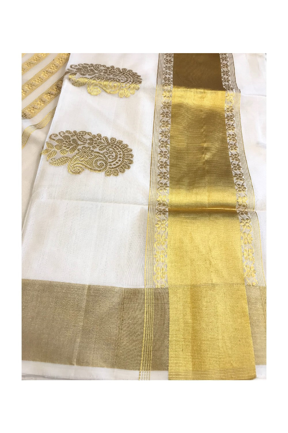 KaithariKada HANDLOOM UNAKKUPAAV Balaramapuram Kerala Saree for Women - 100% PURE Cotton with 24 Inch Kasavu Design Kara - 23.