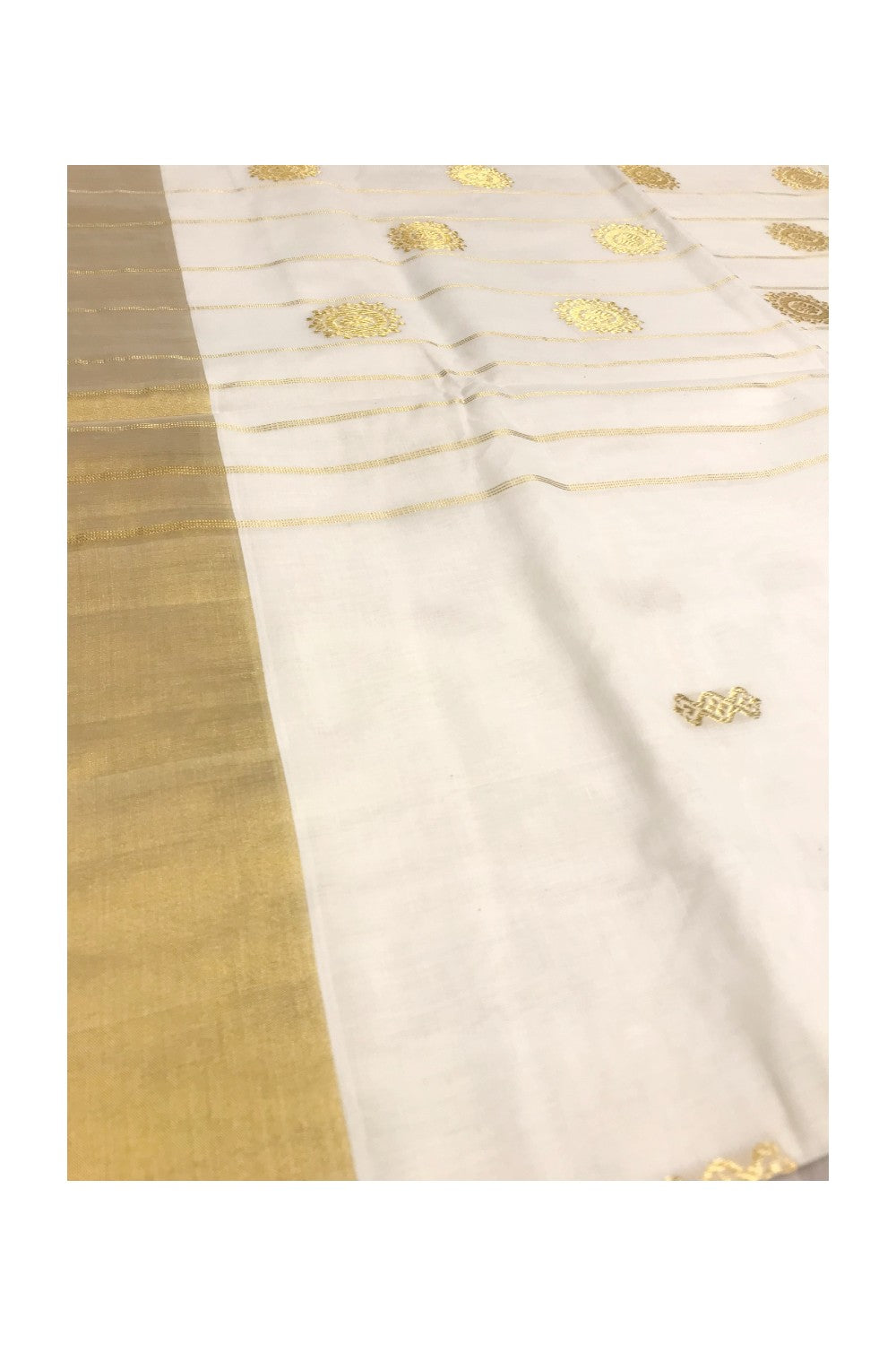 KaithariKada HANDLOOM UNAKKUPAAV Balaramapuram Kerala Saree for Women - 100% PURE Cotton with 24 Inch heavy work Kasavu Design Border - 33.