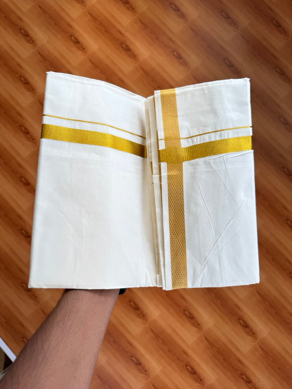 Single Off White Pure 100% Cotton - 10% Discount ! KaithariKada UnBleached Dhoti - 40s - 0.5inch Gold Kasav (2 meter / 4 muzham) - 1 KK5467 MC