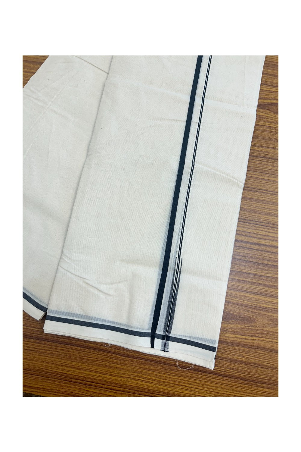 21% DISCOUNT !! KaithariKada Balaramapuram 100% Cotton Double Off white - (Unbleached) Mundu/Dhoti-100x100 0.25 inch  Puliyilakkara Black Chutty Kara - 1KK5145ASH