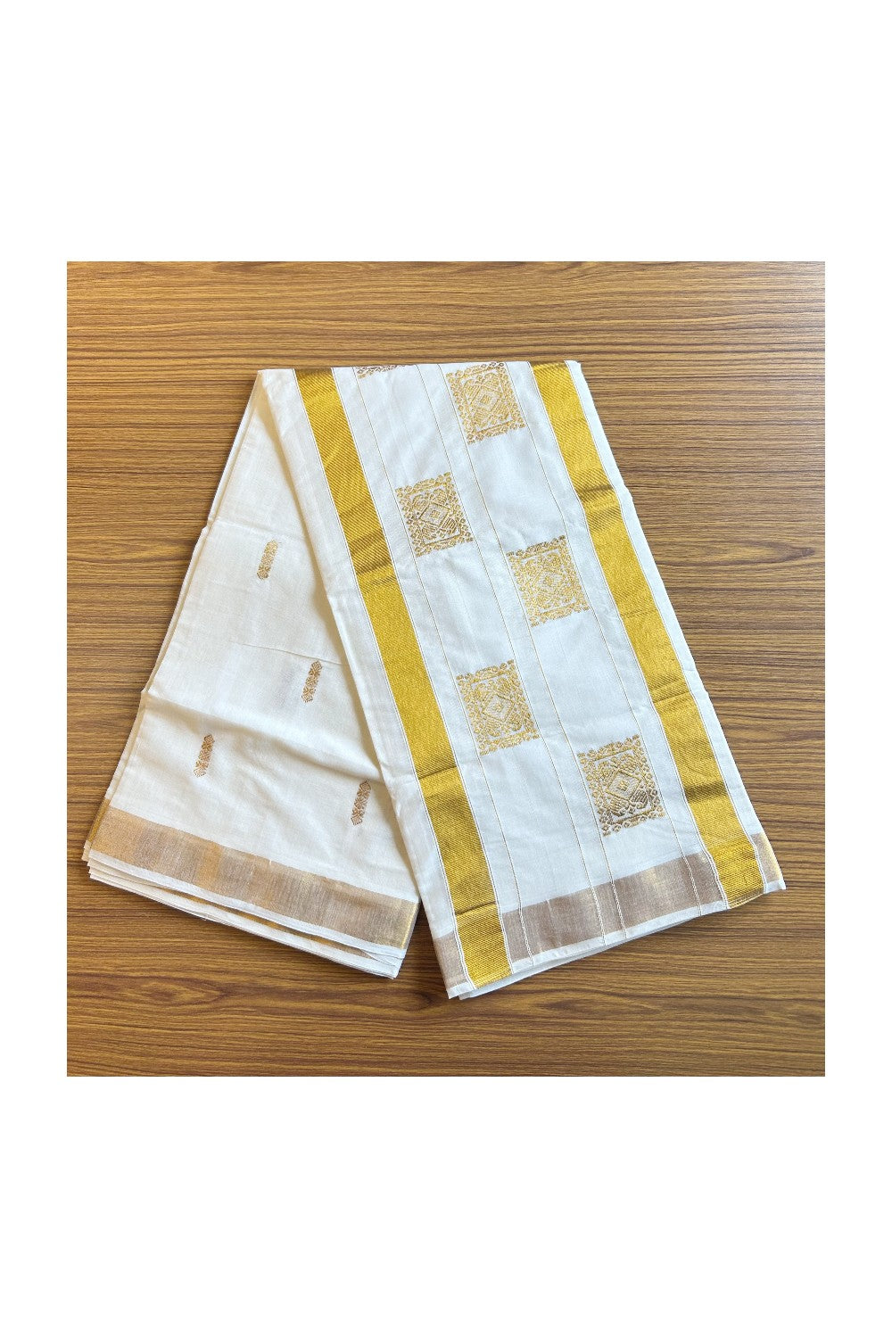 25% Discount! Kaitharikada Kerala Cotton Saree Off white - 12 inch Kasavu Saree with  Designed Pattern putta Design - 10KK1003HAR