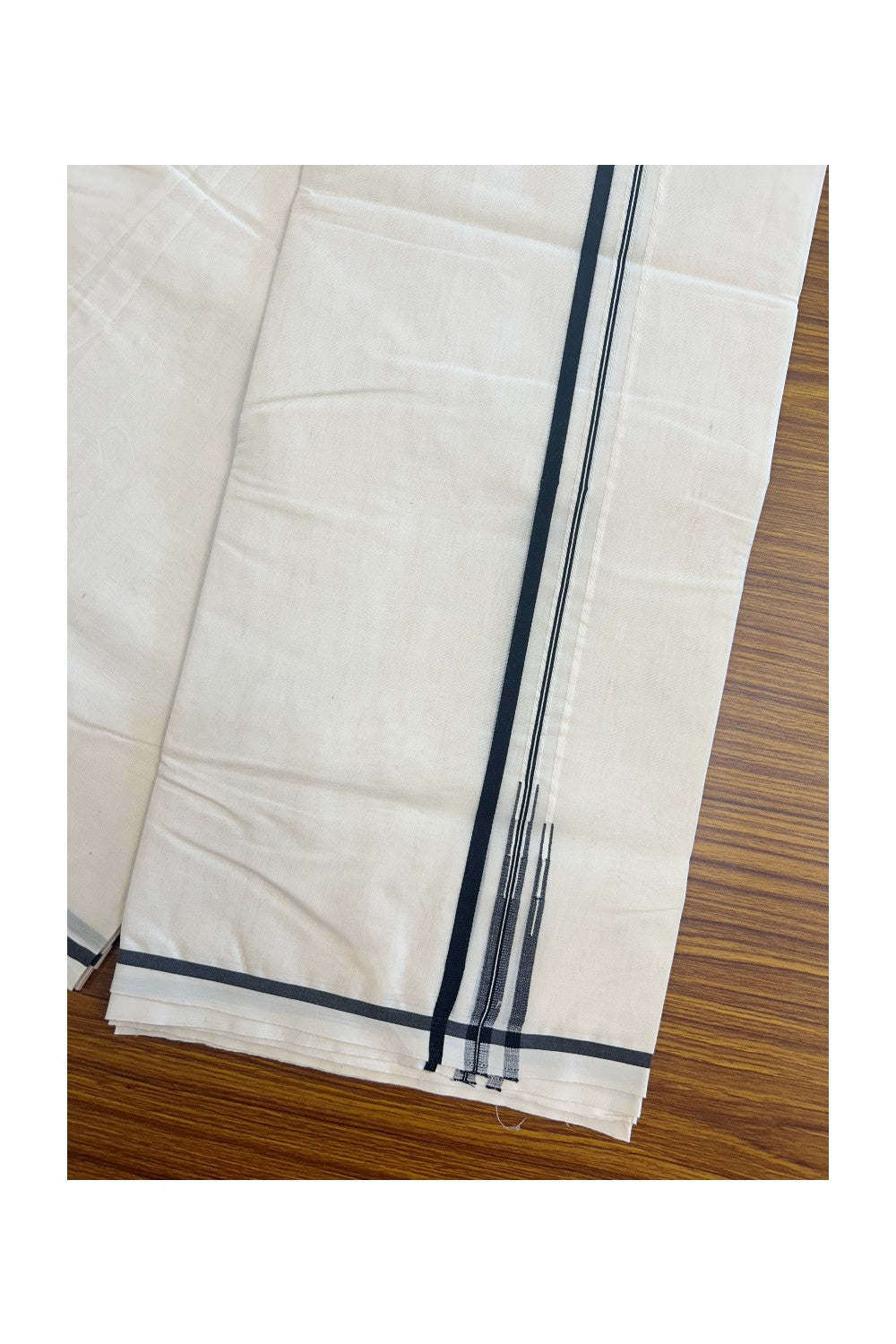 27% DISCOUNT!! KaithariKada Balaramapuram 100% Cotton off white Double - (Unbleached) Mundu/Dhoti-100x100  Puliyilakkara Double Chutty 0.25 inch Black Kara - 10KK5140ASH