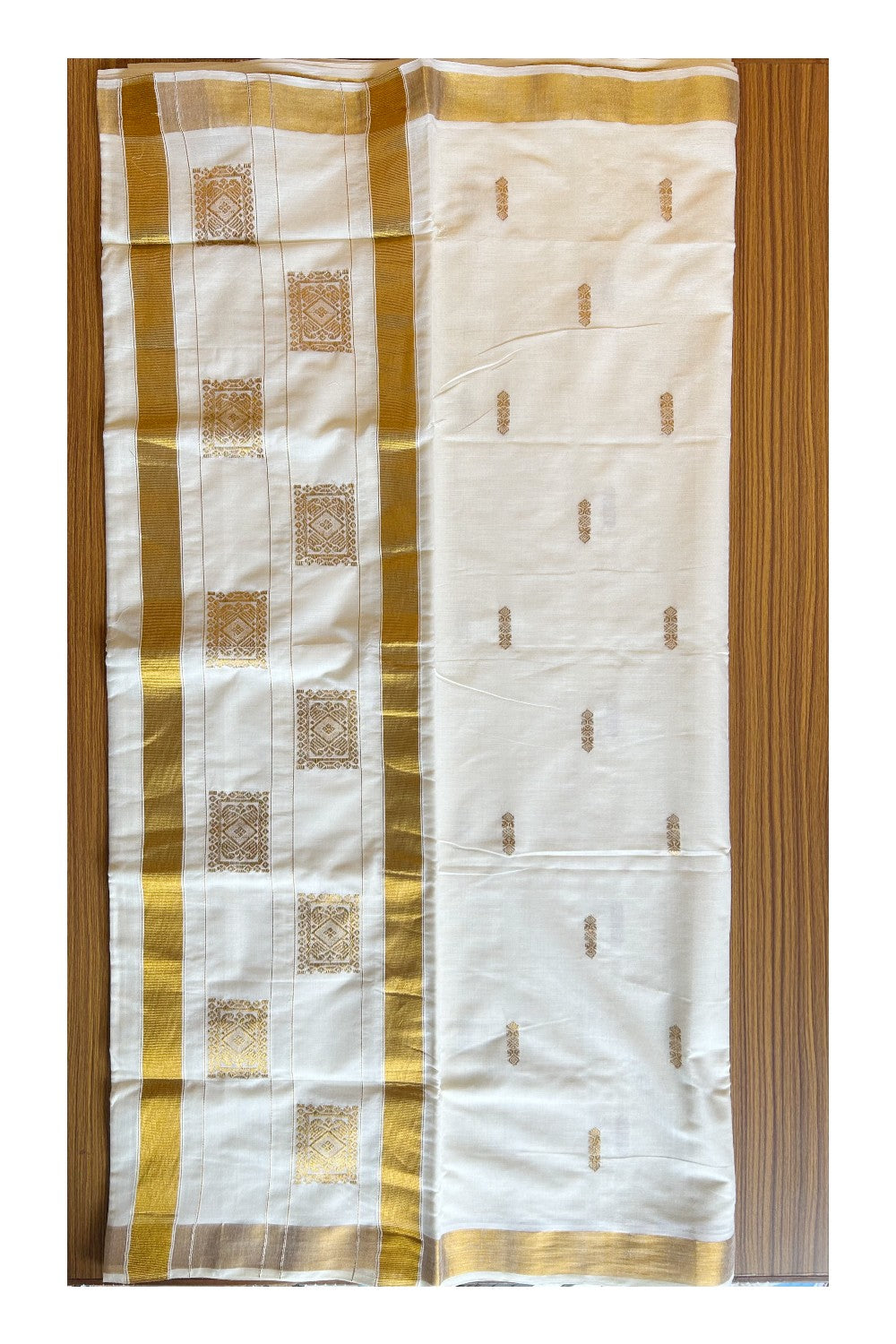 25% Discount! Kaitharikada Kerala Cotton Saree Off white - 12 inch Kasavu Saree with  Designed Pattern putta Design - 10KK1003HAR
