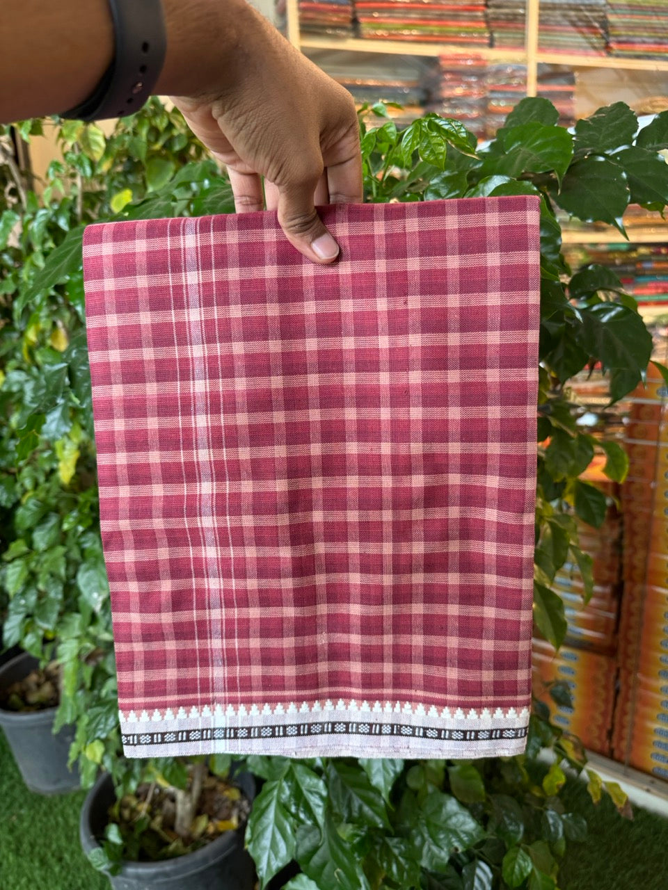 Premium Kathar Type Mund Pure cotton - Kaitharikada - Single Kaily / Lungi - 1.25 inch White Kara kuppadam Border with Maroon White Check colour body  (2 meter / 4 muzham)- 11 KK8031 MUT