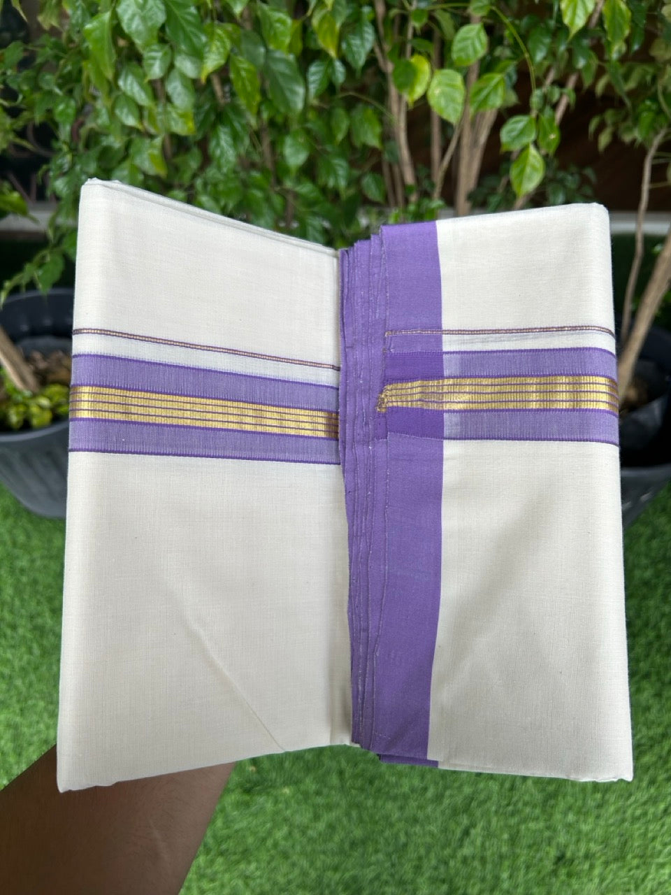 31% DISCOUNT!! KaithariKada HANDLOOM Millpaav Balaramapuram - 100% PURE Cotton OFF White Double - (Unbleached) Mundu/Dothi - 1.75 Inch Gold Kasav Violet kara - 11kk5153RAM