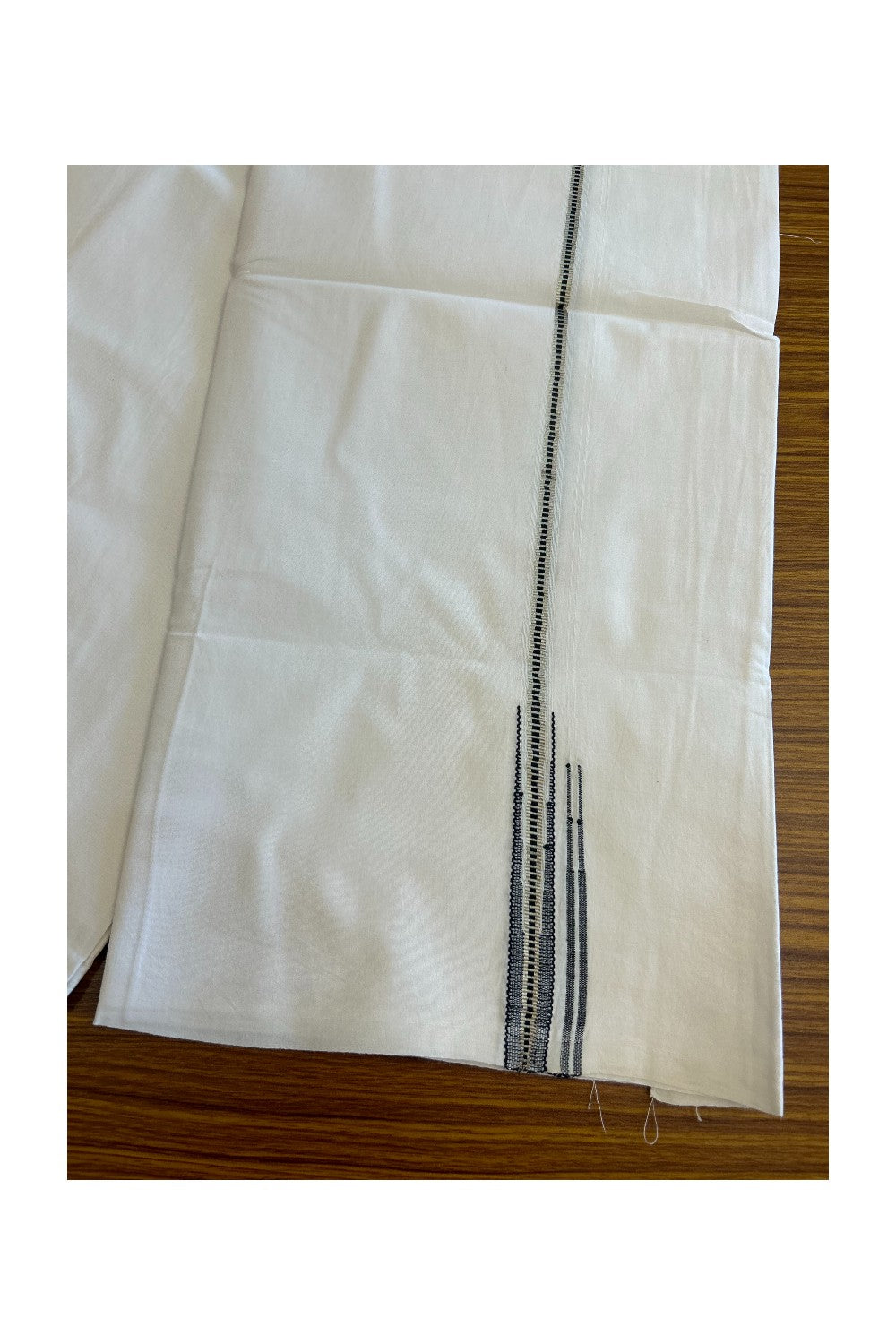 35% DISCOUNT!! KaithariKada Balaramapuram 100% Cotton PURE WHITE Single Mundu/Dhoti-100x100 1 cm  Puliyilakkara MUTHUKKURI Silver & Black Double chutty (2 meter / 4 muzham) - 11KK5043ASH