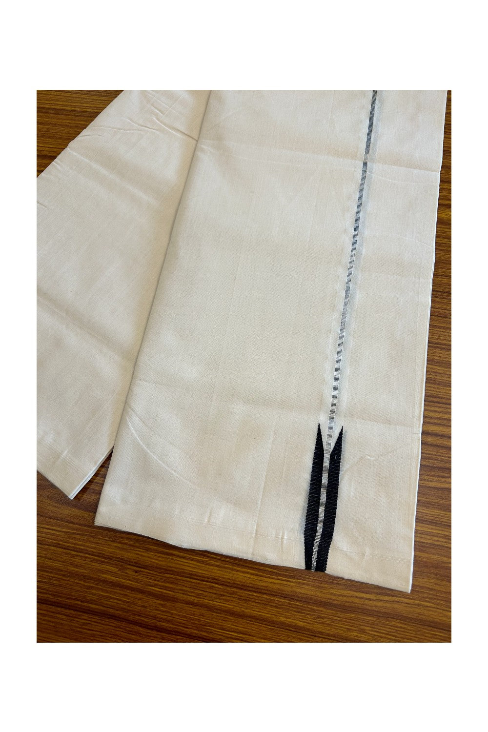 30% DISCOUNT!! KaithariKada HANDLOOM Unakkupaav  Balaramapuram - 100% PURE Cotton OFF White Double - (Unbleached) Mundu/Dothi - 2.15 cm Black & silver Puliyilakkara chutty -  12KK5029RAM