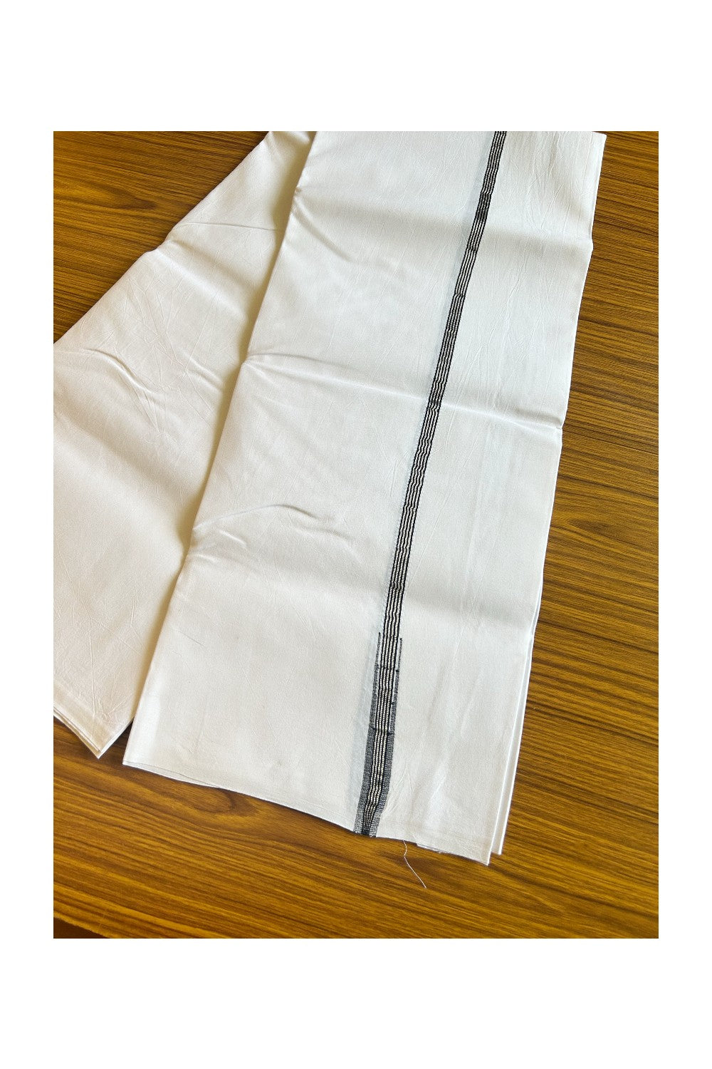 20% DISCOUNT!! KaithariKada Balaramapuram 100% Cotton PURE WHITE Single Mundu/Dhoti-100x100  Puliyilakkara 1.cm Silver kasavu & black striped chutty(2 meter / 4 muzham)  - 17KK487KK
