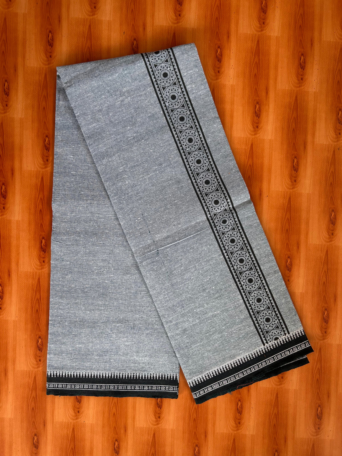 Kaitharikada - Single Kaily / Lungi - Mixed Cotton - 20s twisted - 2 inch Black Printed kara with Peacock Blue & White Shaded colour body (2 meter / 4 muzham) - 9 KK8082 SAT