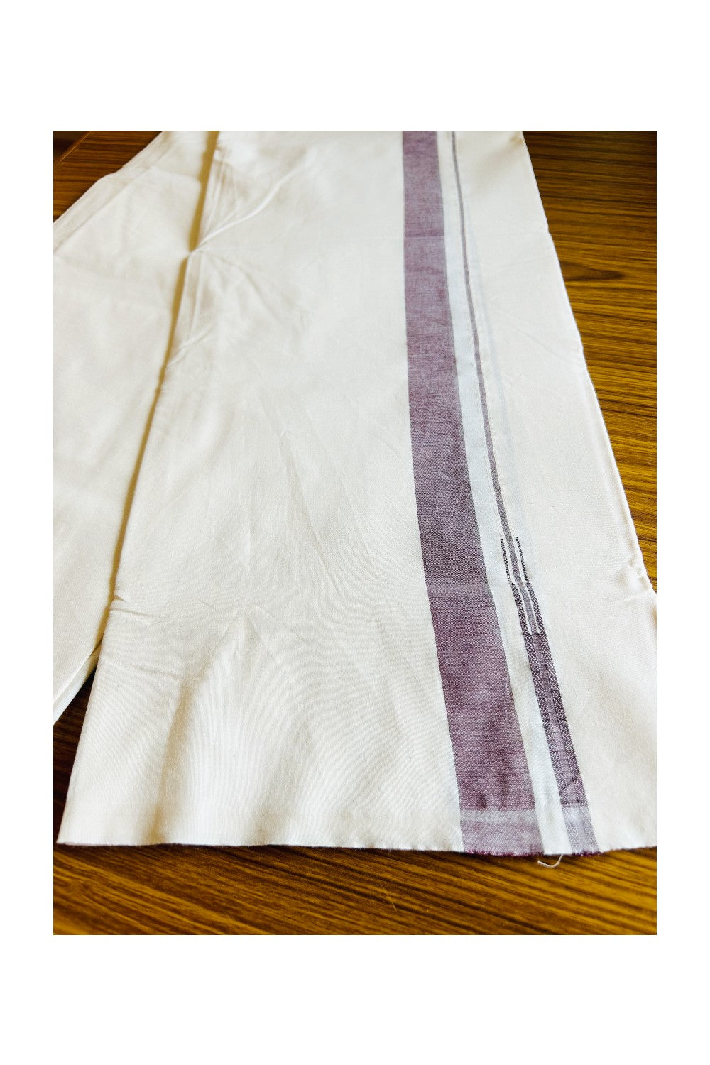 19% DISCOUNT ! KaithariKada Balaramapuram 100% COTTON SINGLE OFF WHITE  - (Unbleached) Mundu/Dhoti-Twisted 100s Thread- 1.75 inch Wine Maroon Puliyilakkara Chutty  (2 metre / 4 muzham)- 2KK5042ASH