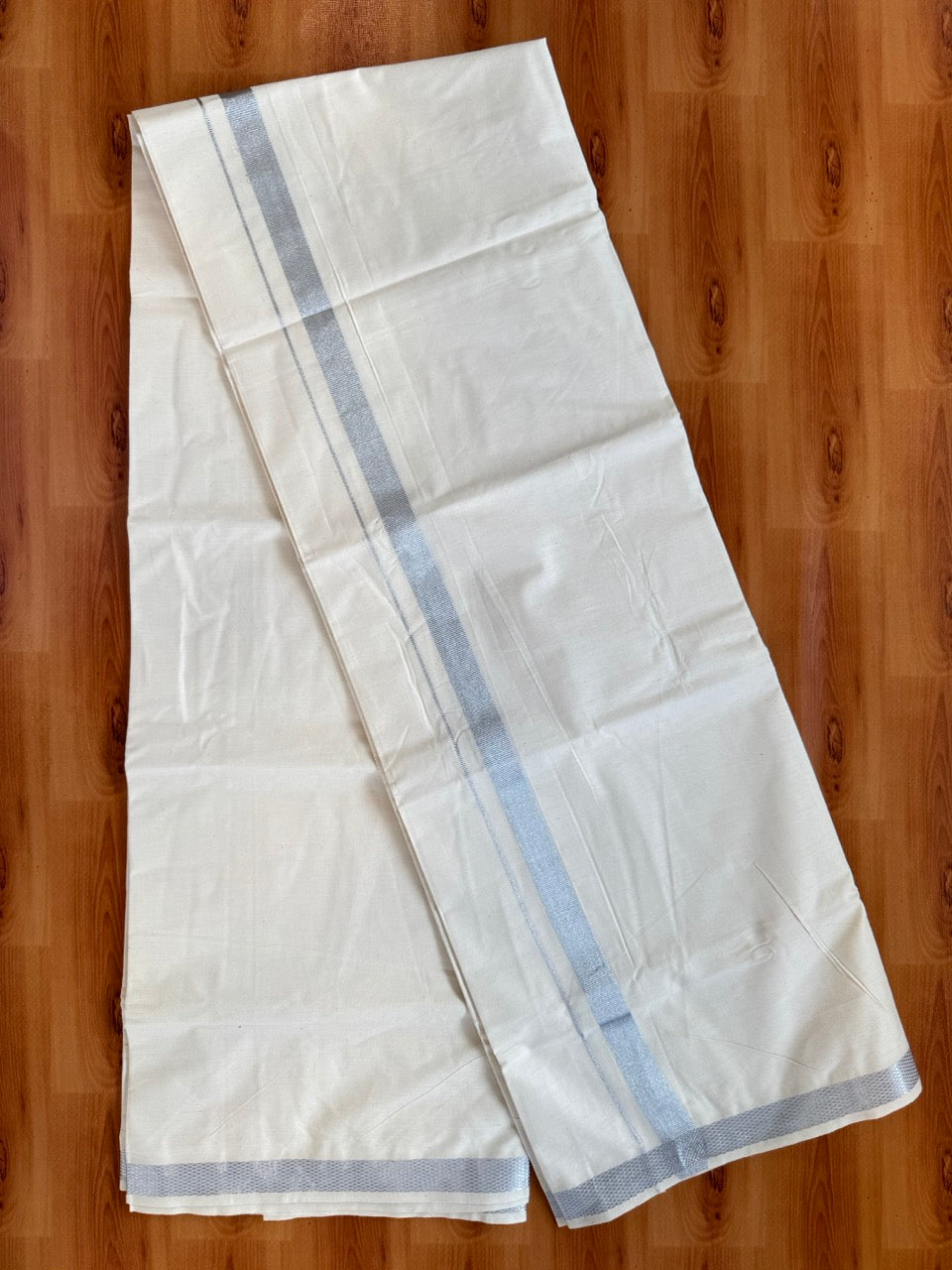 Single Off White Pure 100% Cotton - 10% Discount ! KaithariKada UnBleached Dhoti - 40s - 0.5inch Silver Kasav (2 meter / 4 muzham) - 2 KK5467 MC