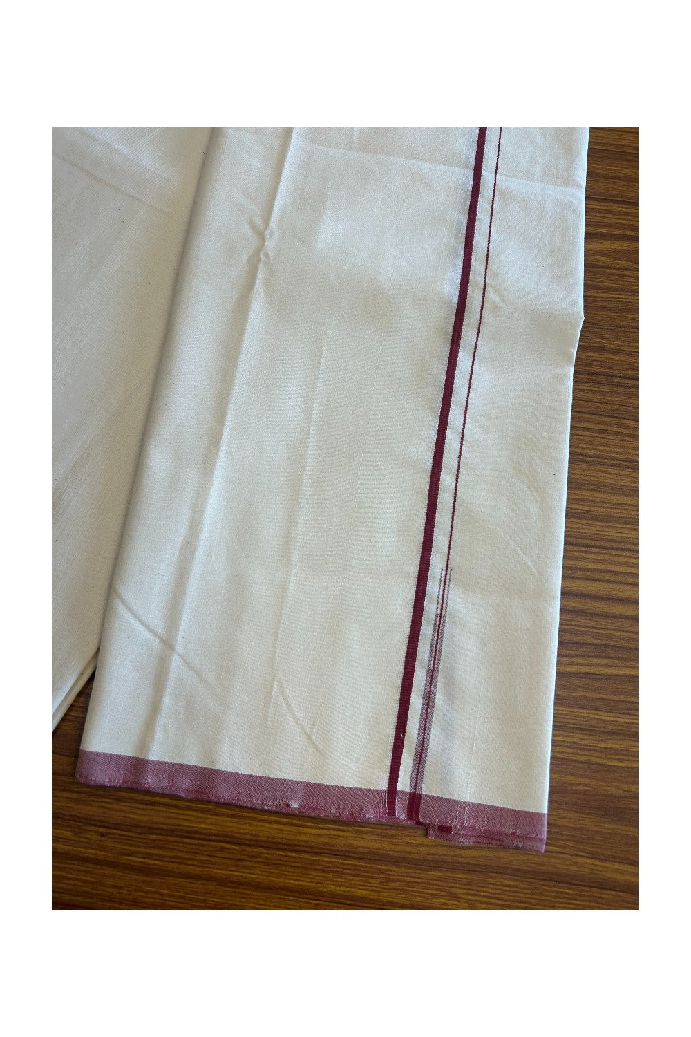 SIGNATURE KAITHARIKADA EXCLUSIVE SINGLE DHOTI - 25% Discount!!! 100% Cotton Balaramapuram HANDLOOM Single Mundu/Dhoti - Off White - (Unbleached) - 0.5 cm Maroon Chutty Kara  (2 meter / 4 muzham) - 2KK5050KAI