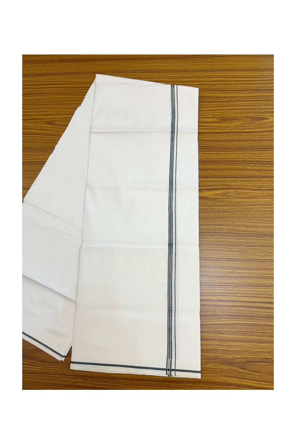 24% Discount !! KaithariKada Balaramapuram 100% Cotton Pure white Single Mundu/Dhoti - Twisted 60s Thread- 1 cm Silver Kasavu & Peacock Blue Kara (2 meter / 4 muzham) - 22KK5241 GL