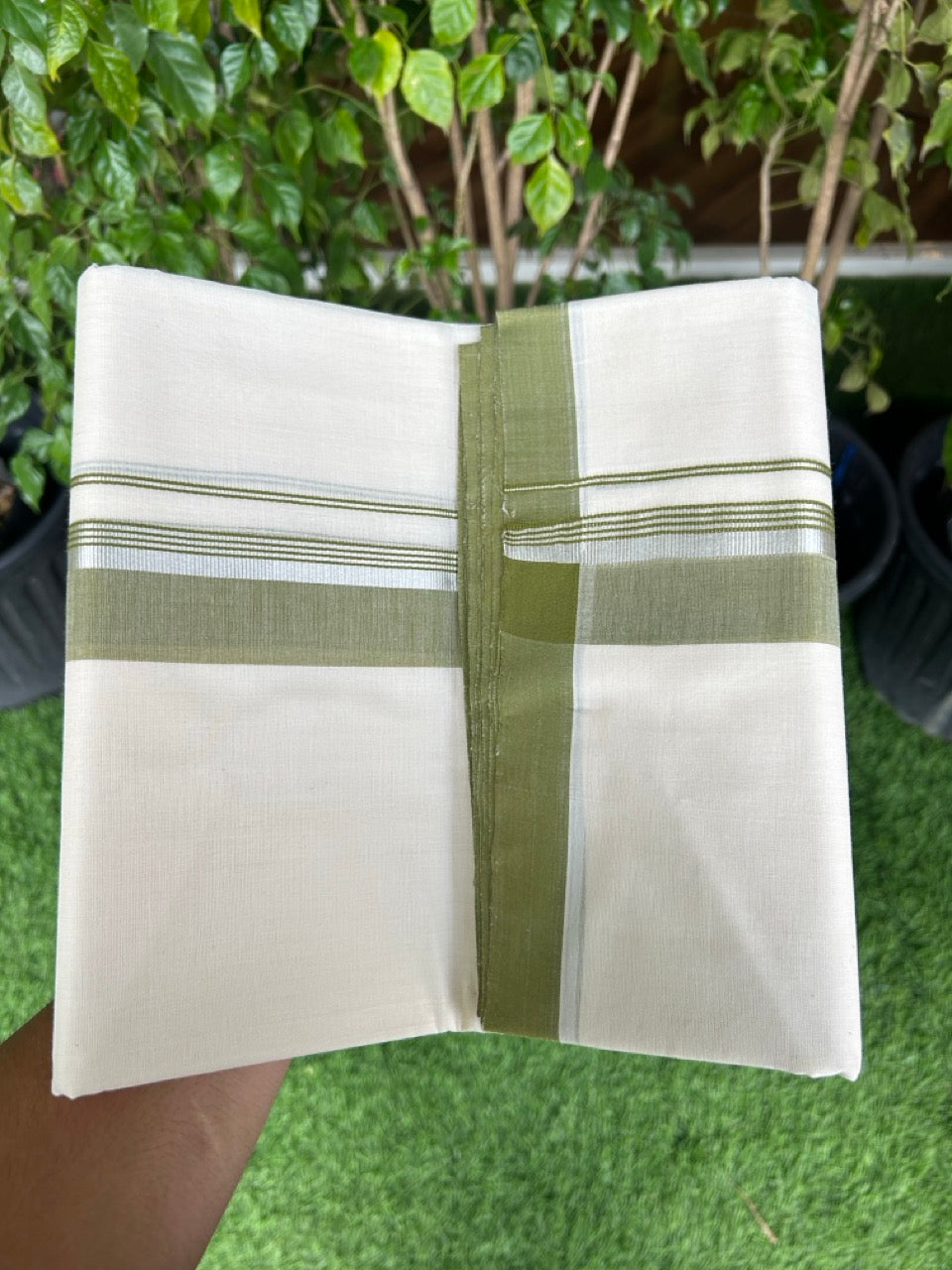 31% DISCOUNT!! KaithariKada HANDLOOM Millpaav Balaramapuram - 100% PURE Cotton OFF White Double - (Unbleached) Mundu/Dothi - 1.75 Inch Silver Kasav Green - 29kk5153RAM