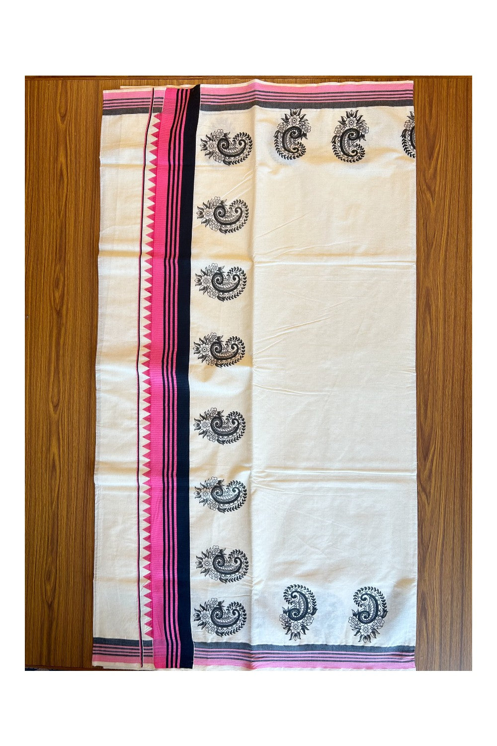 25% Discount! Kaitharikada Kerala Cotton Saree Off white -  Zari Pink Black Mango Design with Temple 12 inch Kara- 35KK303VIN