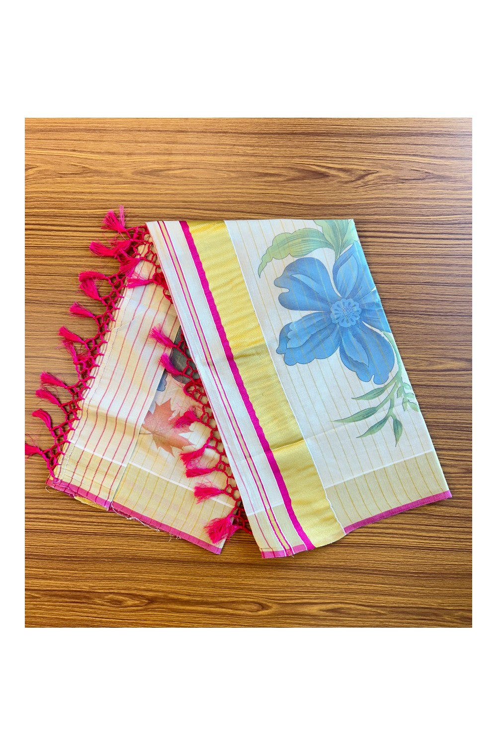 25% Discount!! Kaitharikada Kerala Cotton 24 inch Gold Magenta & Flower Pattern stripes Design Tissue Kasavu Saree - 39KK303VIN