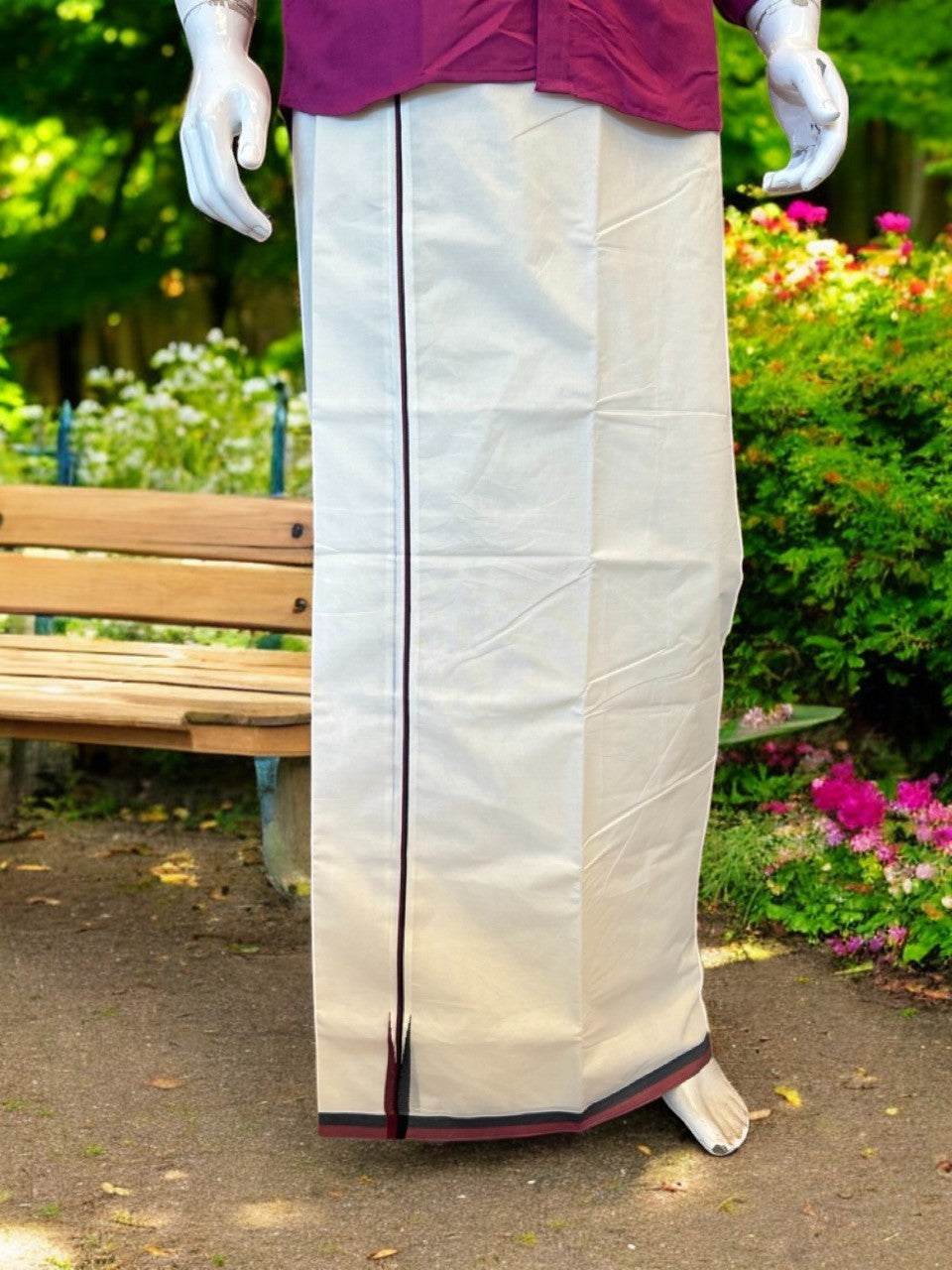 DMK Veshti - 28% DISCOUNT! KaithariKada 100% Cotton off white Double - (Unbleached) Mundu/Dhoti - 100X100 - 2 cm Puliyilakkara Black & Maroon chutty - 13KK5120ASH