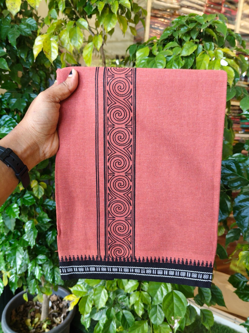 8% Discount!!! Kaitharikada 90% cotton 5 % Polyster Single Kavi - Kaily / Lungi - 3.25 inch Dark Black Tribal Kuppadam Border (2 meter / 4 muzham) - 4KK8027 AS