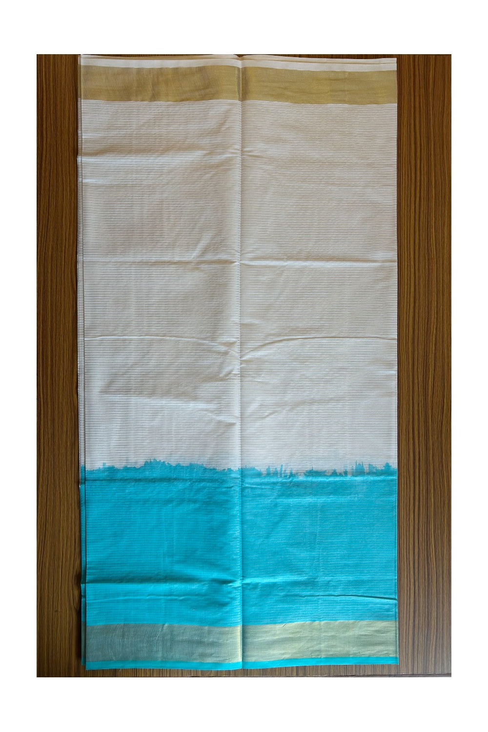 28% Discount!! Kaitharikada Kerala Saree - Cotton Off White - Turquoise  Colour Dyed & Gold Kasavu Striped Kara - 4KK1003HAR