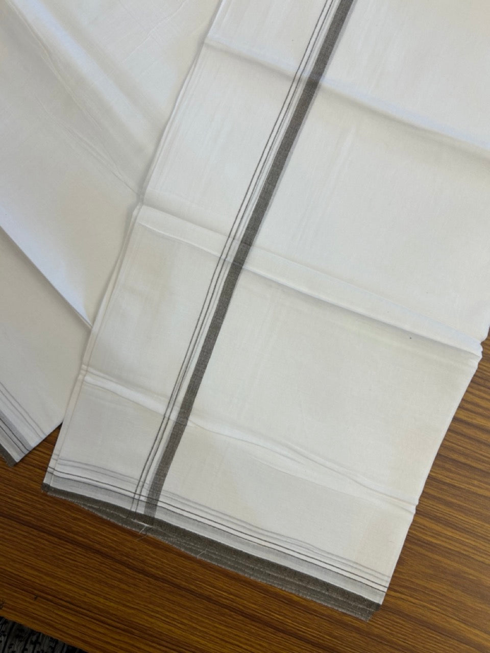 20% DISCOUNT!! NEW!! KaithariKada Balaramapuram 100% Cotton PURE WHITE Double Mundu/Dhoti - (100x80)s - 0.5 inch Brown Shaded - 41 KK5249 VIN