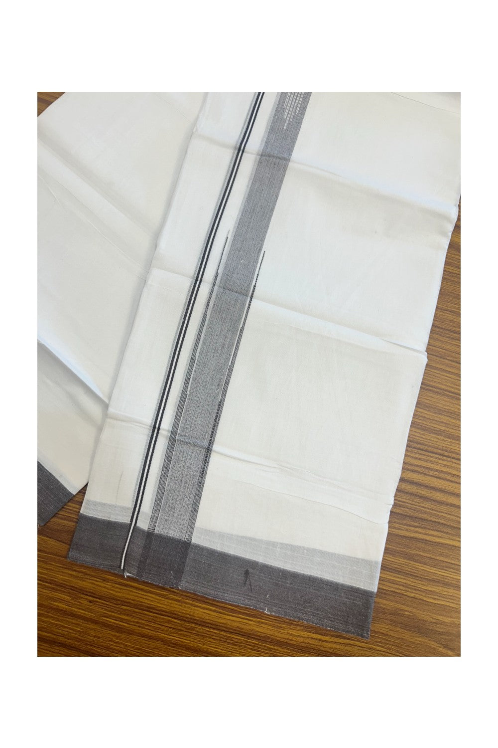 27% DISCOUNT!!! KaithariKada Balaramapuram 100% Cotton Double PURE white Mundu/Dhoti - 80X80 - 1.5 Inch Chocolate Brown shaded Centre stripes Putta Chutty kara - 43KK5074THI