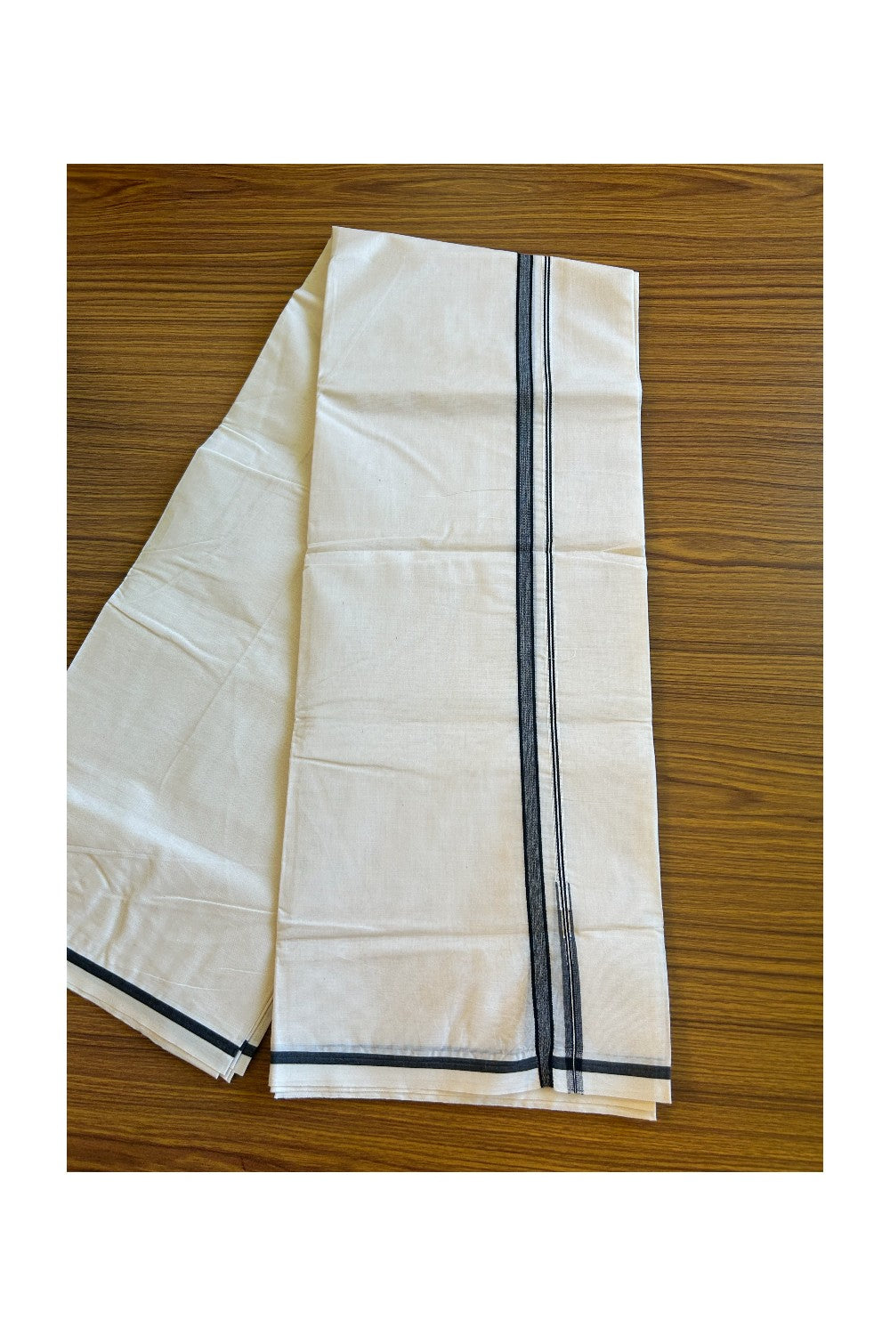 21% DISCOUNT !! KaithariKada Balaramapuram 100% Cotton Double Off white - (Unbleached) Mundu/Dhoti-100x100 0.5 inch  Puliyilakkara Black Chutty Kara- 49KK500KK