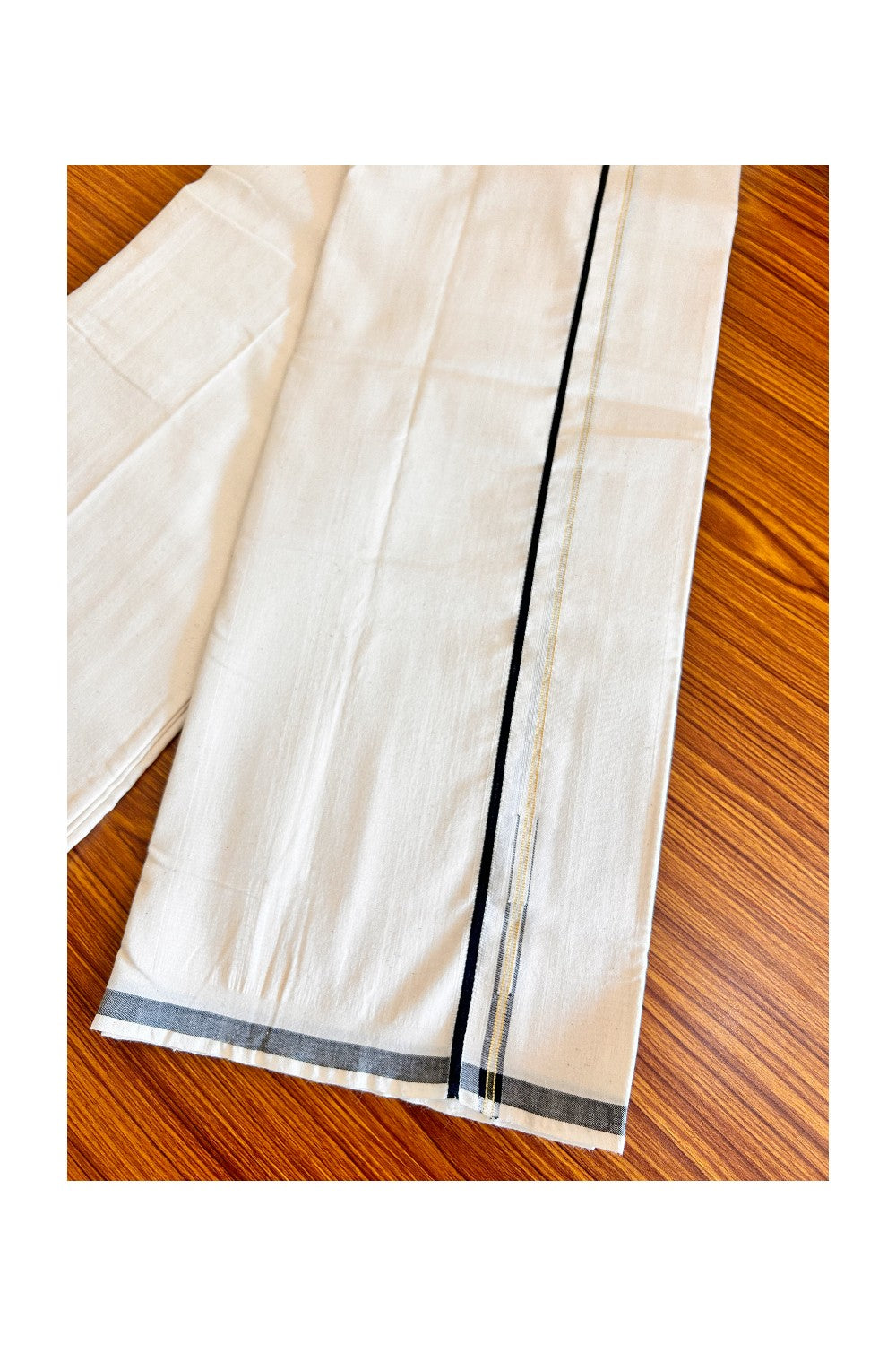 30% Discount ! KaithariKada 100% Cotton Balaramapuram HANDLOOM Single Mundu/Dhoti - Off White (unbleached) 0.5 cm (2 meter / 4 muzham) Black striped kara & kasavu puliyilakara