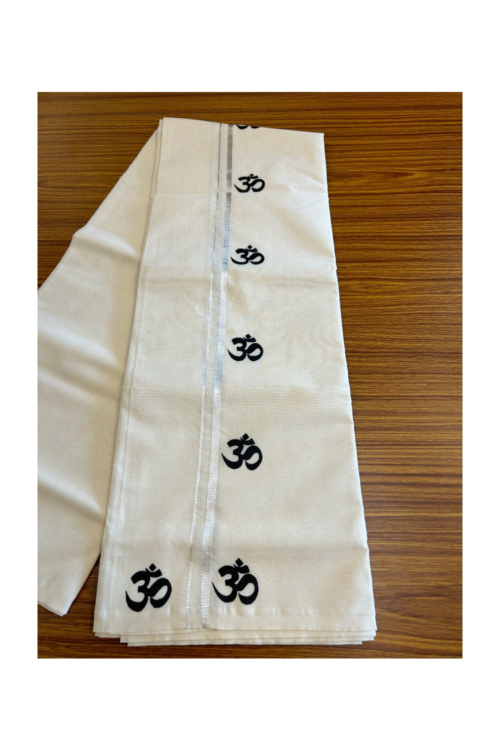 KaithariKada Balaramapuram 100% Cotton Double Off white - (Unbleached) Mundu/Dhoti-100x80 0.75 inch SILVER Kasavu & Hand Painted Mural Design Kara 3.70 meter (8 Muzham) - 5KK5038KK