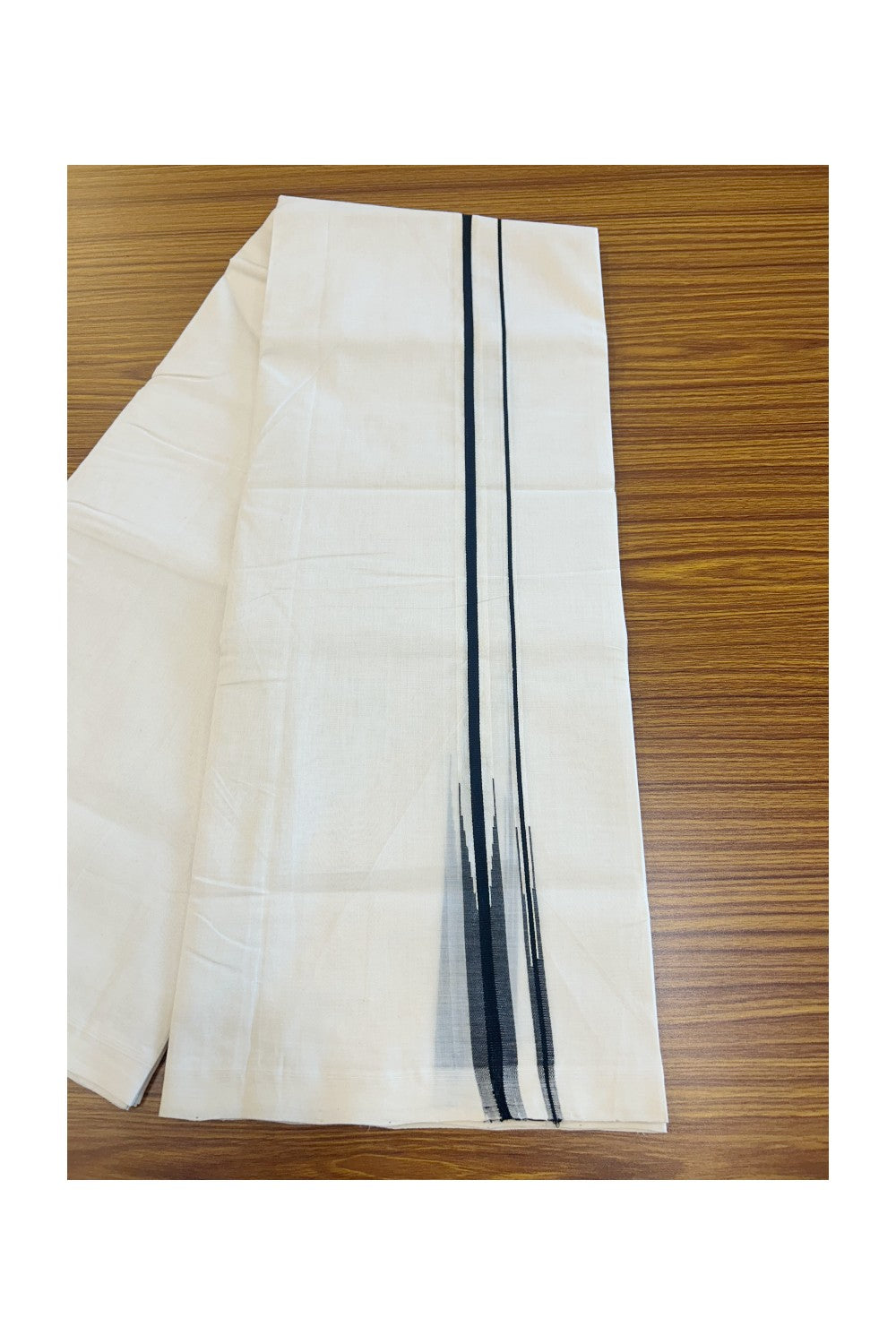 25% DISCOUNT!! KaithariKada HANDLOOM UNAKKUPAAV Balaramapuram - 100% PURE Cotton OFF White Double - (Unbleached) Mundu/Dothi - 0.75 inch Puliyilakkara Black Double chutty - 5KK5049REA