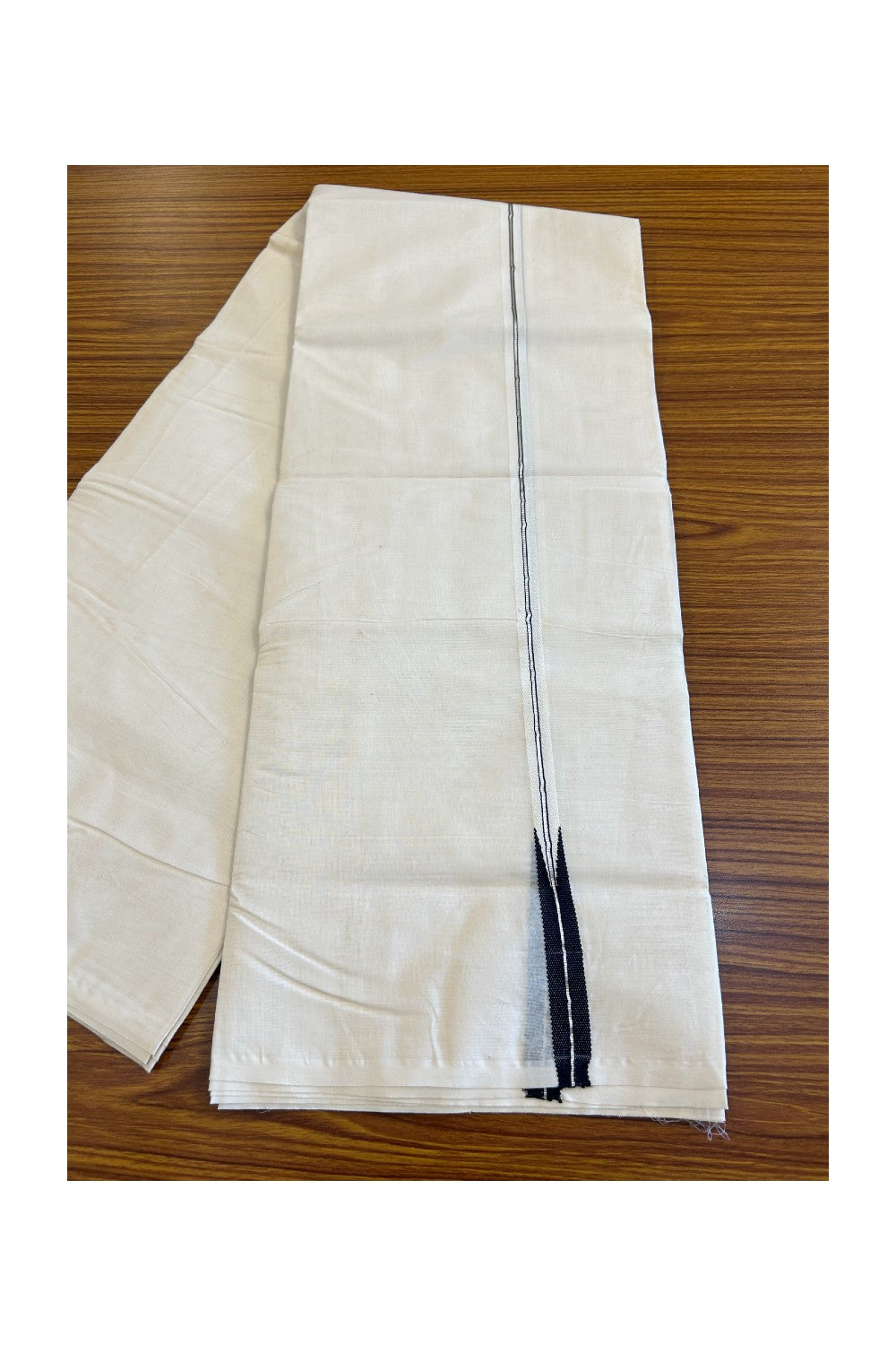 21% DISCOUNT!! KaithariKada Balaramapuram 100% Cotton off white (Unbleached) Double  Mundu/Dhoti-100x100  Silver Kasavu & Black Chutty Kara - 6KK417ASH