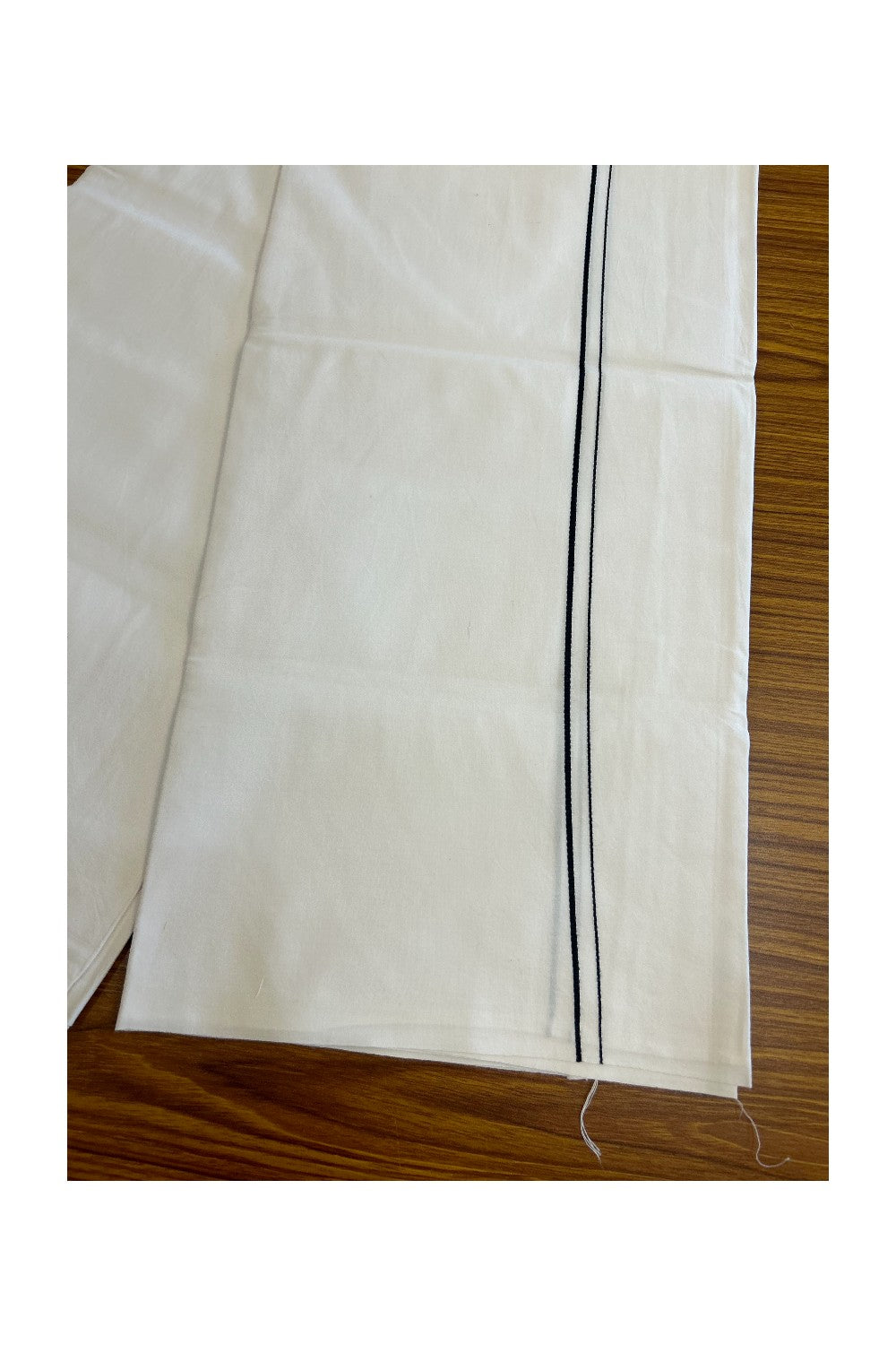 19% DISCOUNT!! KaithariKada Balaramapuram 100% Cotton PURE WHITE Single Mundu/Dhoti-100x100  0.5cm Black Kara (2 meter / 4 muzham) - 7KK5043ASH