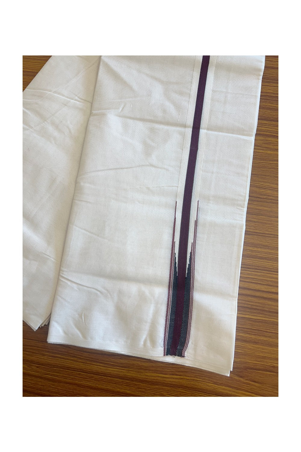 26% Discount! Balaramapuram Double Off white - (Unbleached) Mundu/Dhoti - 100X100 - 1 inch Puliyilakkara Dark Maroon & Black Striped Chutty Kara - 8KK5117ASH