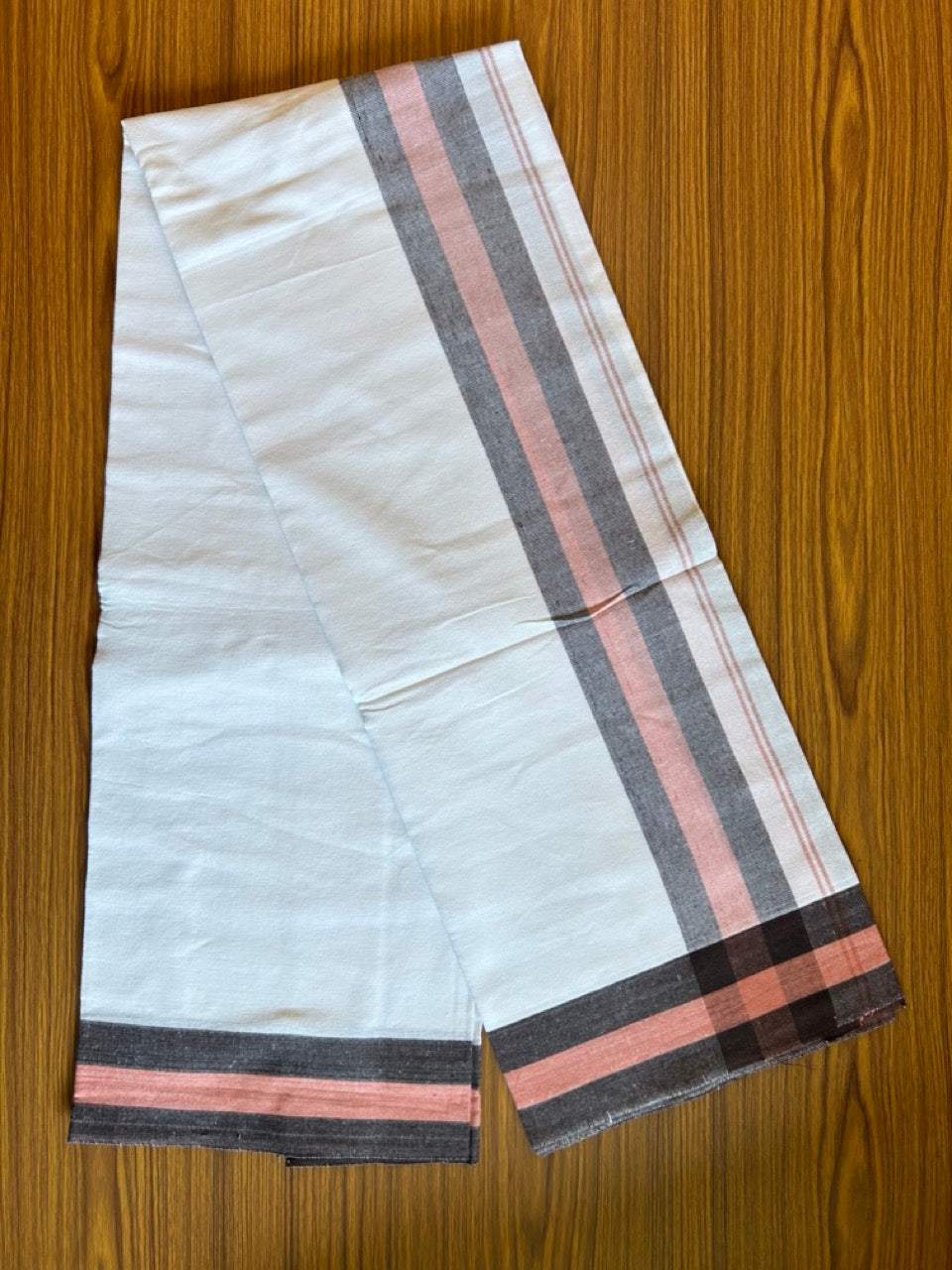 14% DISCOUNT!! Kaitharikada Soft & Thick material 40s thread - Single Kaily / Lungi & Neriyath set - 4 inch Peach & Brown kara - 4KK8001AS