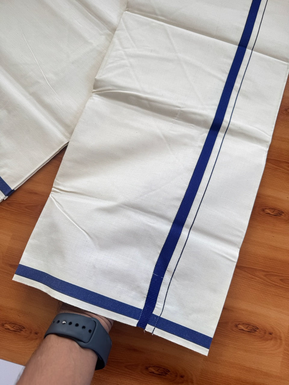 Single Off white 100% Pure Cotton Mundu/Dhoti (Unbleached) - KaithariKada (40s) - 1 cm Navy Blue Kara (2 meter / 4 muzham) - 8 KK5472 MC