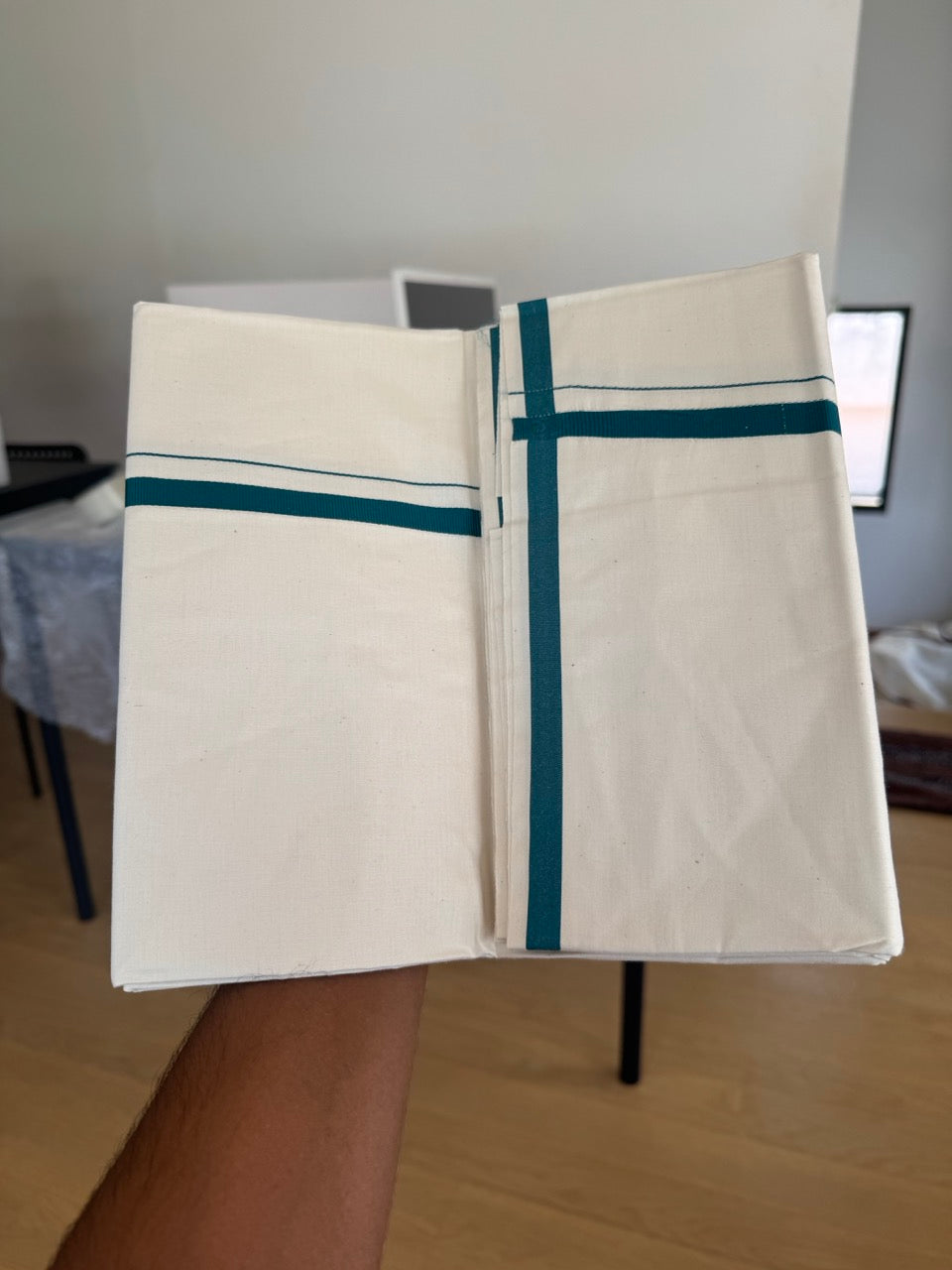 Single Off white 100% Pure Cotton Mundu/Dhoti (Unbleached) - KaithariKada (40s) - 1 cm Peacock Green Kara (2 meter / 4 muzham) - 1 KK5472 MC