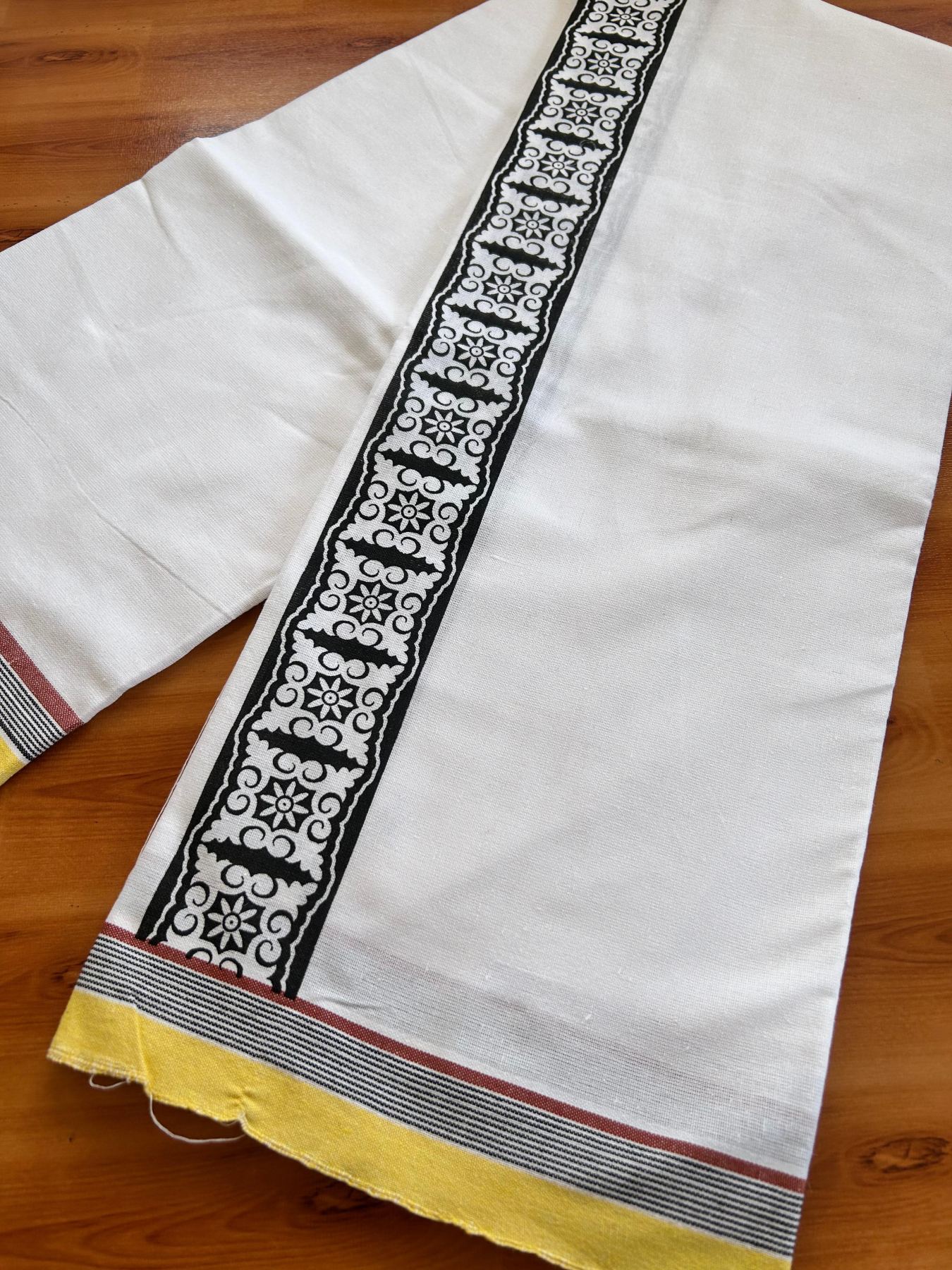 Kaitharikada - Single Kaily / Lungi - Mixed Cotton - 40s twisted - 2.5 inch Black Printed kara with White colour body (2 meter / 4 muzham) - 22 KK8074 SAT