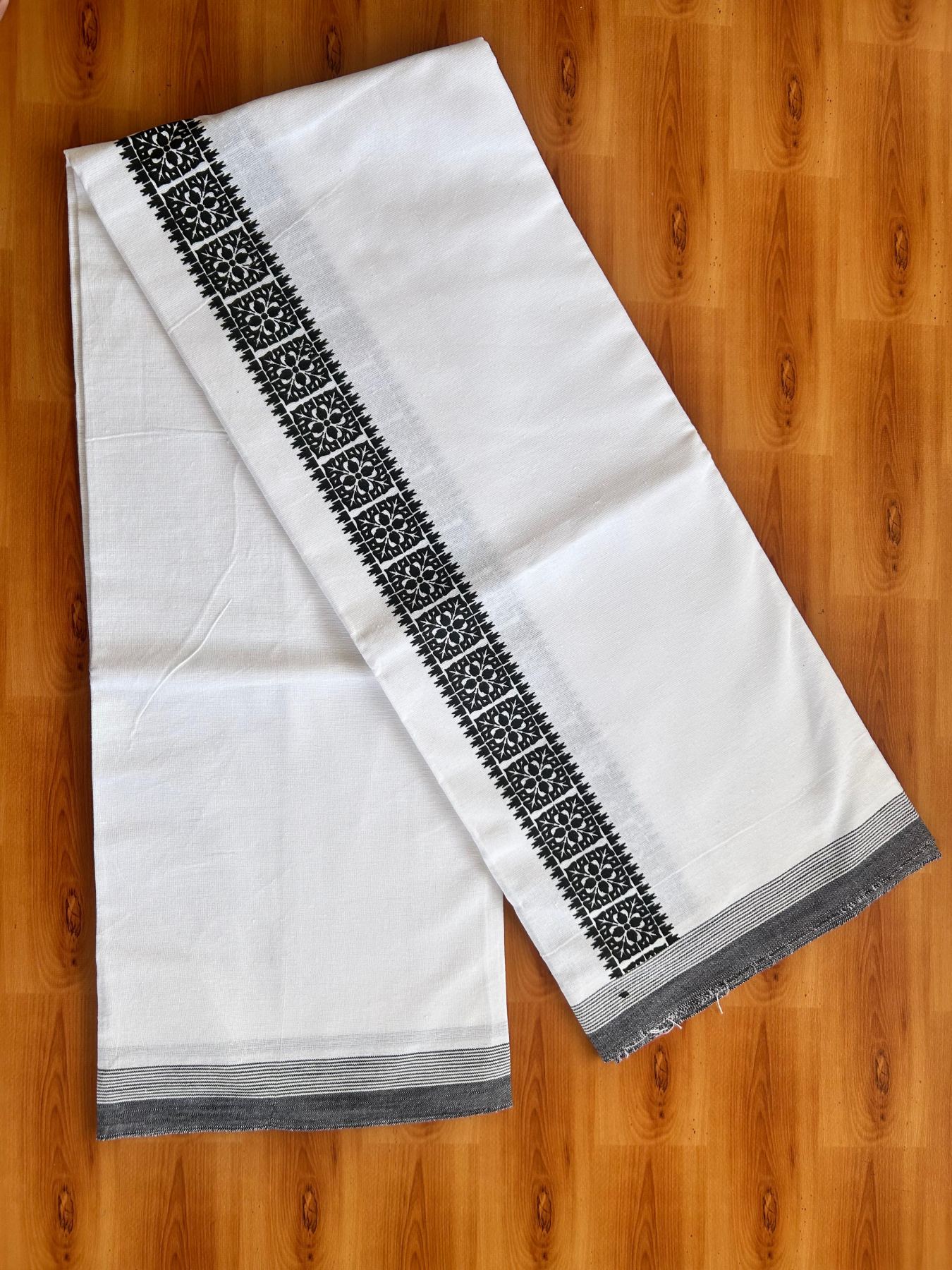 Kaitharikada - Single Kaily / Lungi - Mixed Cotton - 40s twisted - 2.5 inch Black Printed kara with White colour body (2 meter / 4 muzham) - 9 KK8074 SAT