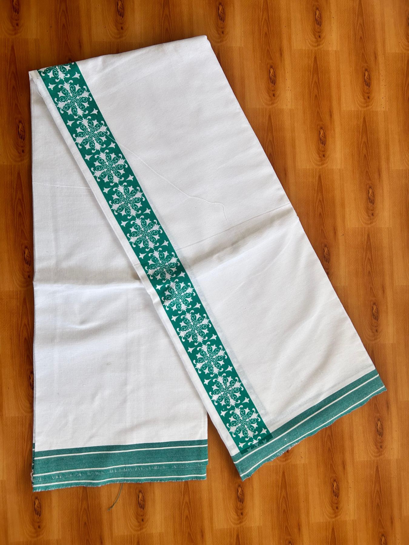 Kaitharikada - Single Kaily / Lungi - Mixed Cotton - 40s twisted - 2.5 inch Green Printed kara with White colour body (2 meter / 4 muzham) - 11 KK8074 SAT