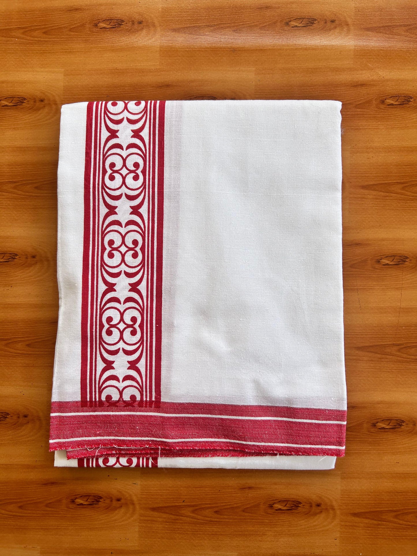 Kaitharikada - Single Kaily / Lungi - Mixed Cotton - 40s twisted - 2.5 inch Red Printed kara with White colour body (2 meter / 4 muzham) - 5 KK8074 SAT
