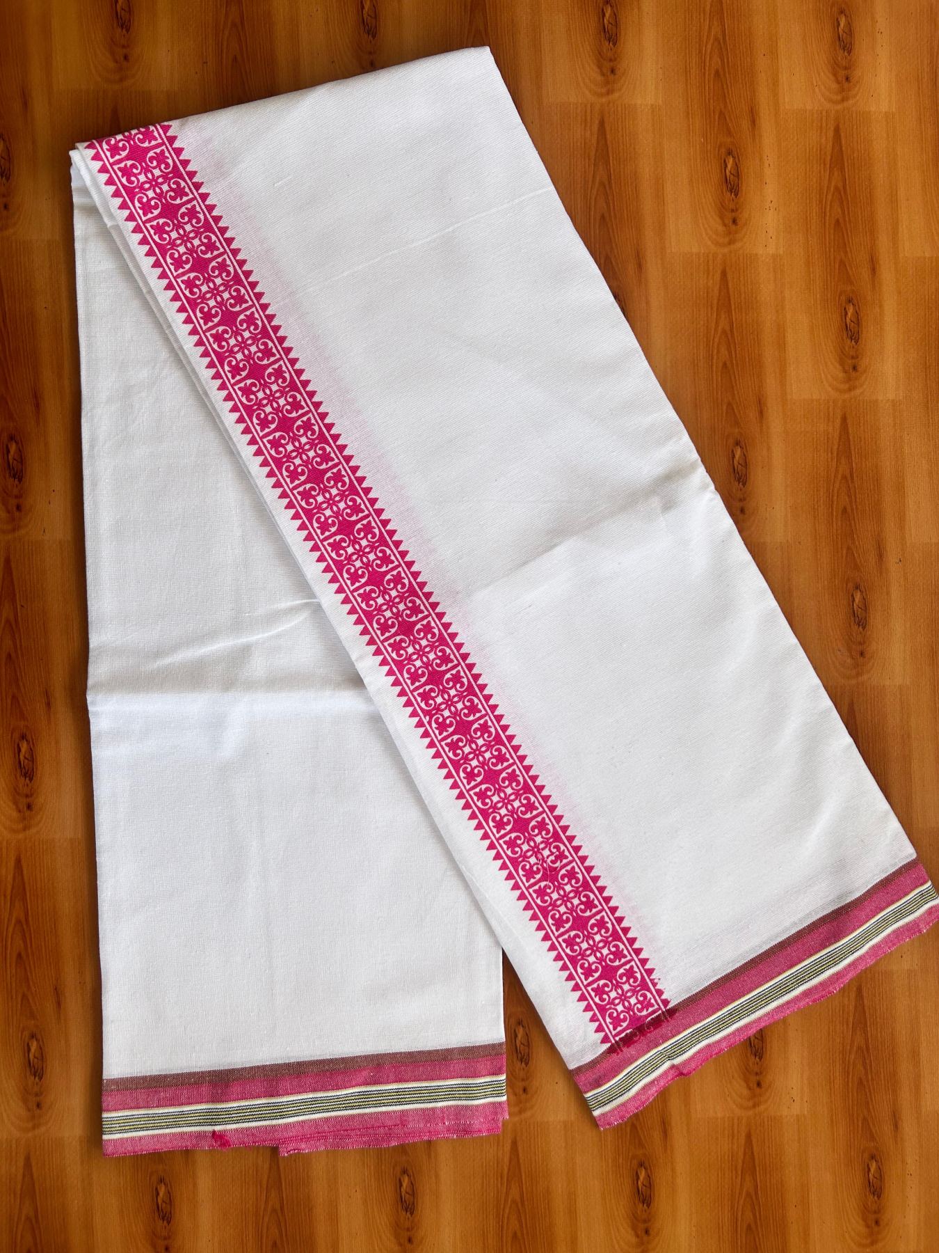 Kaitharikada - Single Kaily / Lungi - Mixed Cotton - 40s twisted - 2.5 inch Pink Printed kara with White colour body (2 meter / 4 muzham) - 13 KK8074 SAT