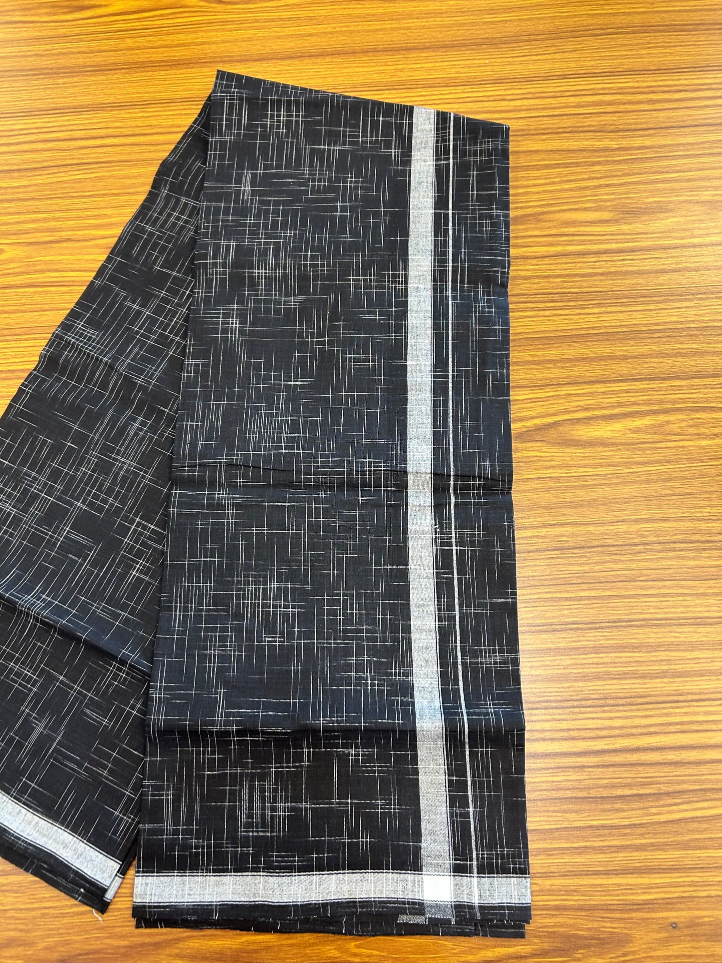 Premium Kathar Type Mund Pure cotton - Kaitharikada - Single Kaily / Lungi - 0.75 inch White Stripes kara Plain Border with Black & White Stripes colour body (2 meter / 4 muzham) -  39 KK8050 MUT