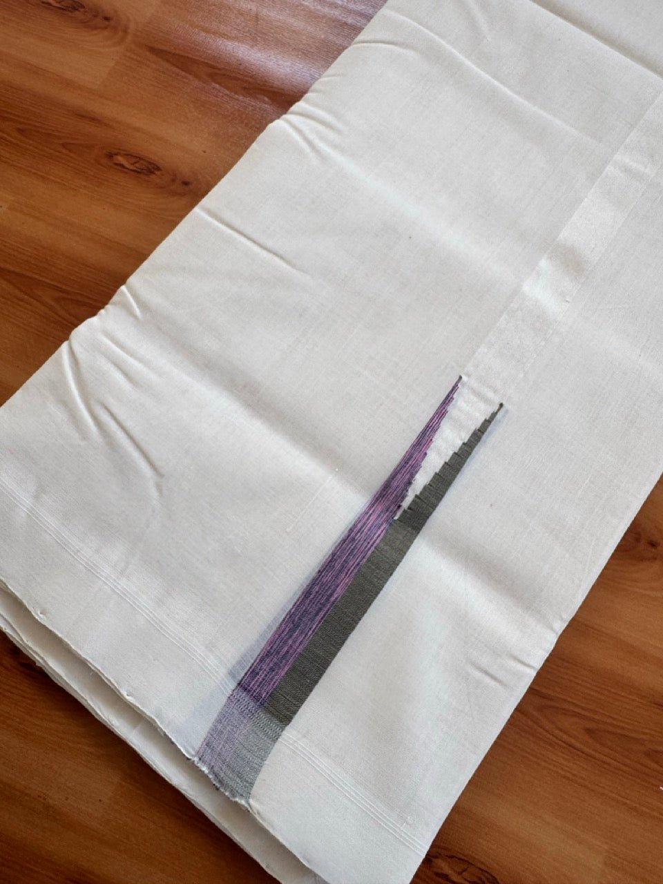 25% Discount!! KaithariKada Handloom Unakkupaav Kerala Handloom 100% Pure Cotton Off White - (Unbleached) Double Mundu/Dothi - 100X80 - 0.75 inch Puliyilakkara Olive Violet & Pink chutty Kara 3.80 meter (8 Muzham) - 11 KK5473 REA