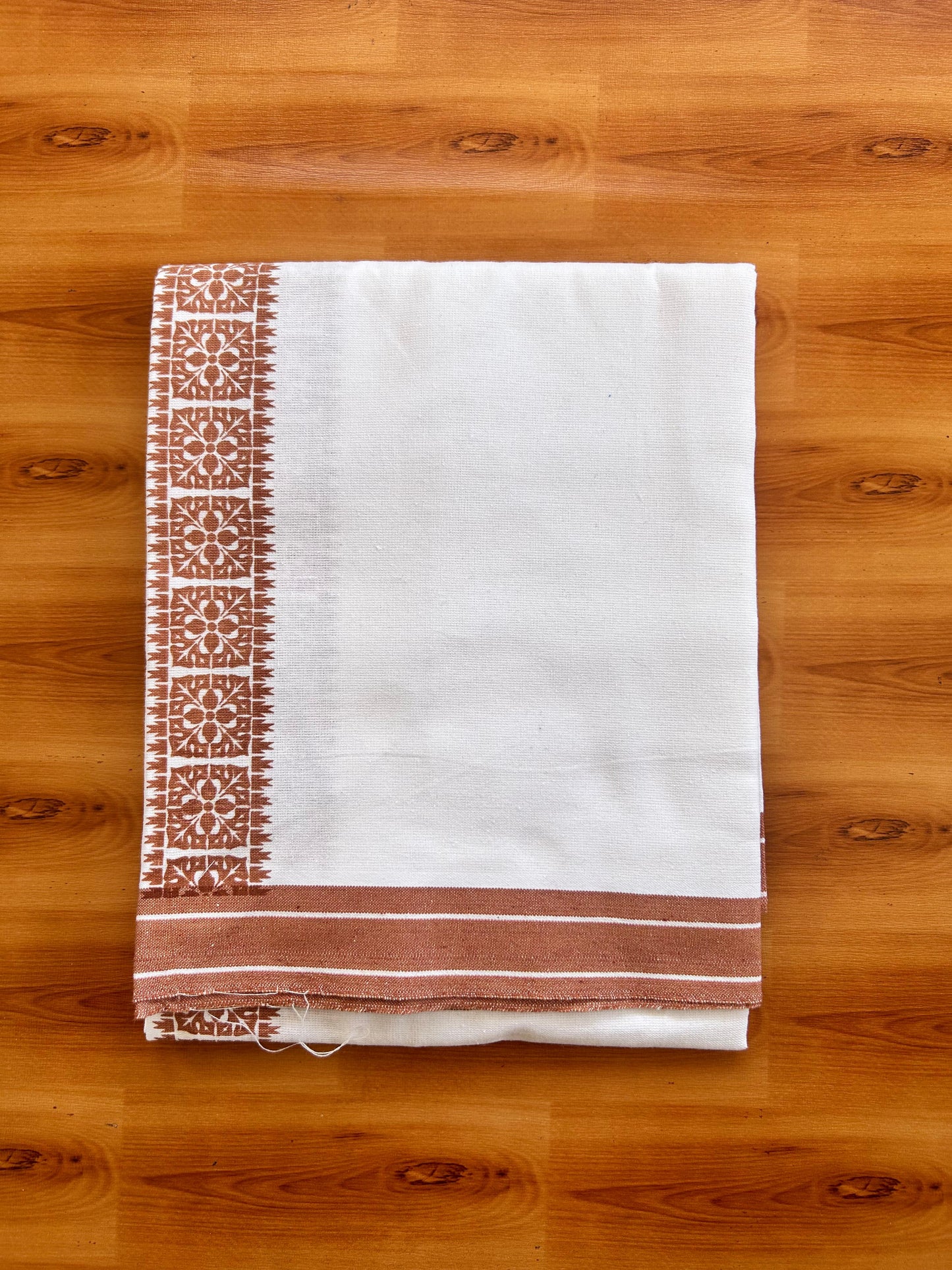 Kaitharikada - Single Kaily / Lungi - Mixed Cotton - 40s twisted - 2.5 inch Brown Printed kara with White colour body (2 meter / 4 muzham) - 8 KK8074 SAT