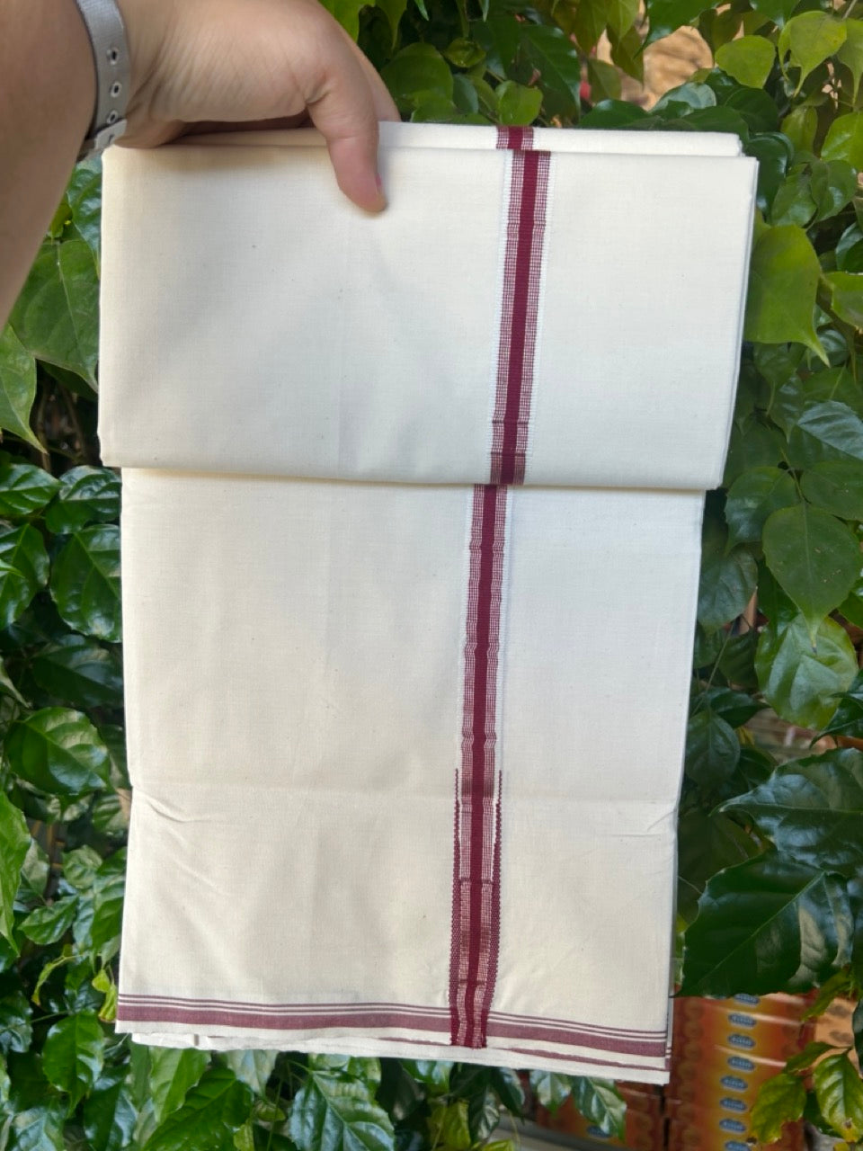 20% Discount!! KaithariKada Balaramapuram 100% COTTON SINGLE OFF WHITE - (Unbleached) Mundu/Dhoti - 100X100 - 0.75 inch Puliyilakkara Maroon & Silver Kasavu Striped Chutty Kara(2 meter / 4 muzham) - 3KK5228 ASH
